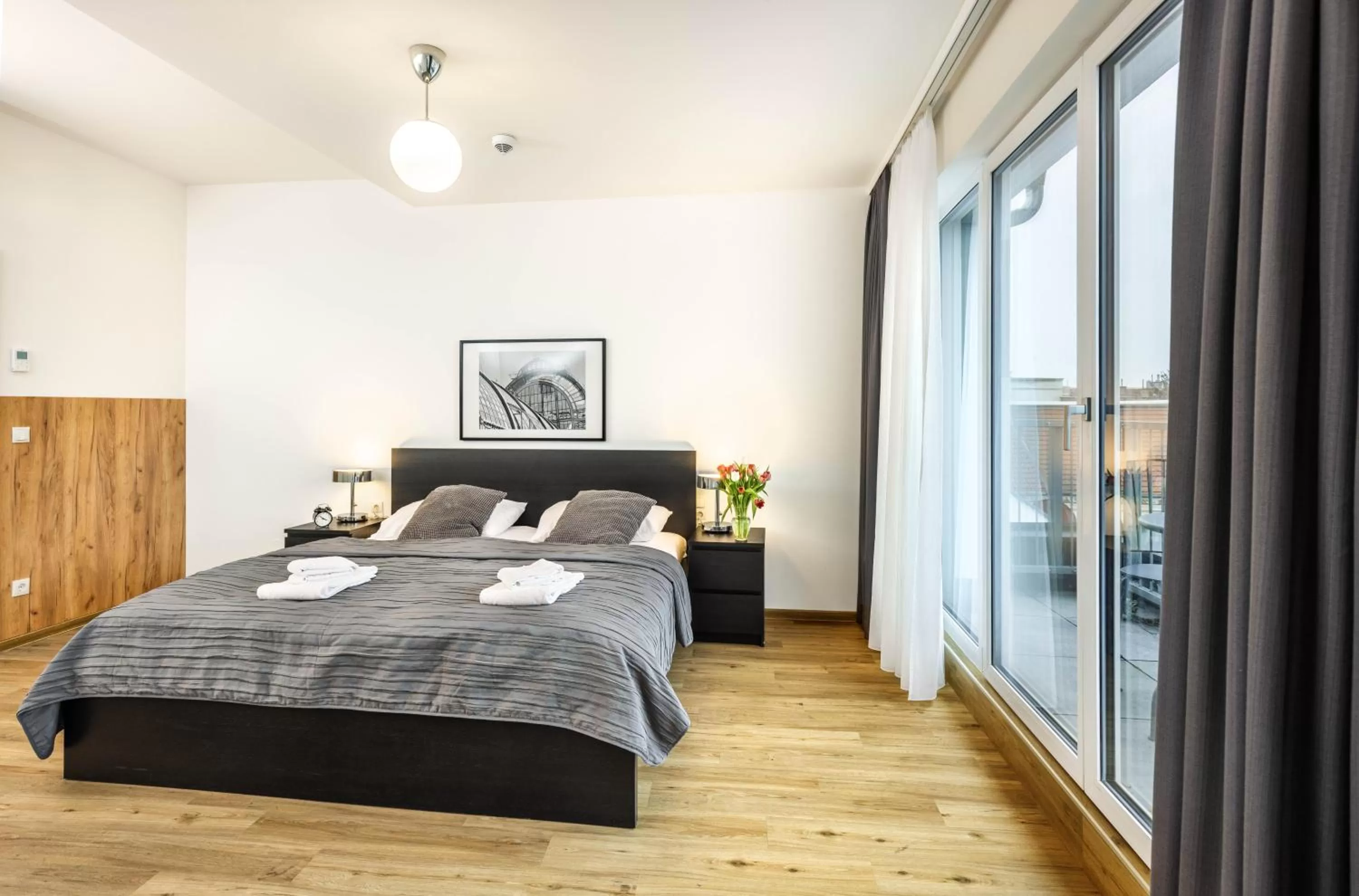 Balcony/Terrace, Bed in Jimmy's Apartments Lory