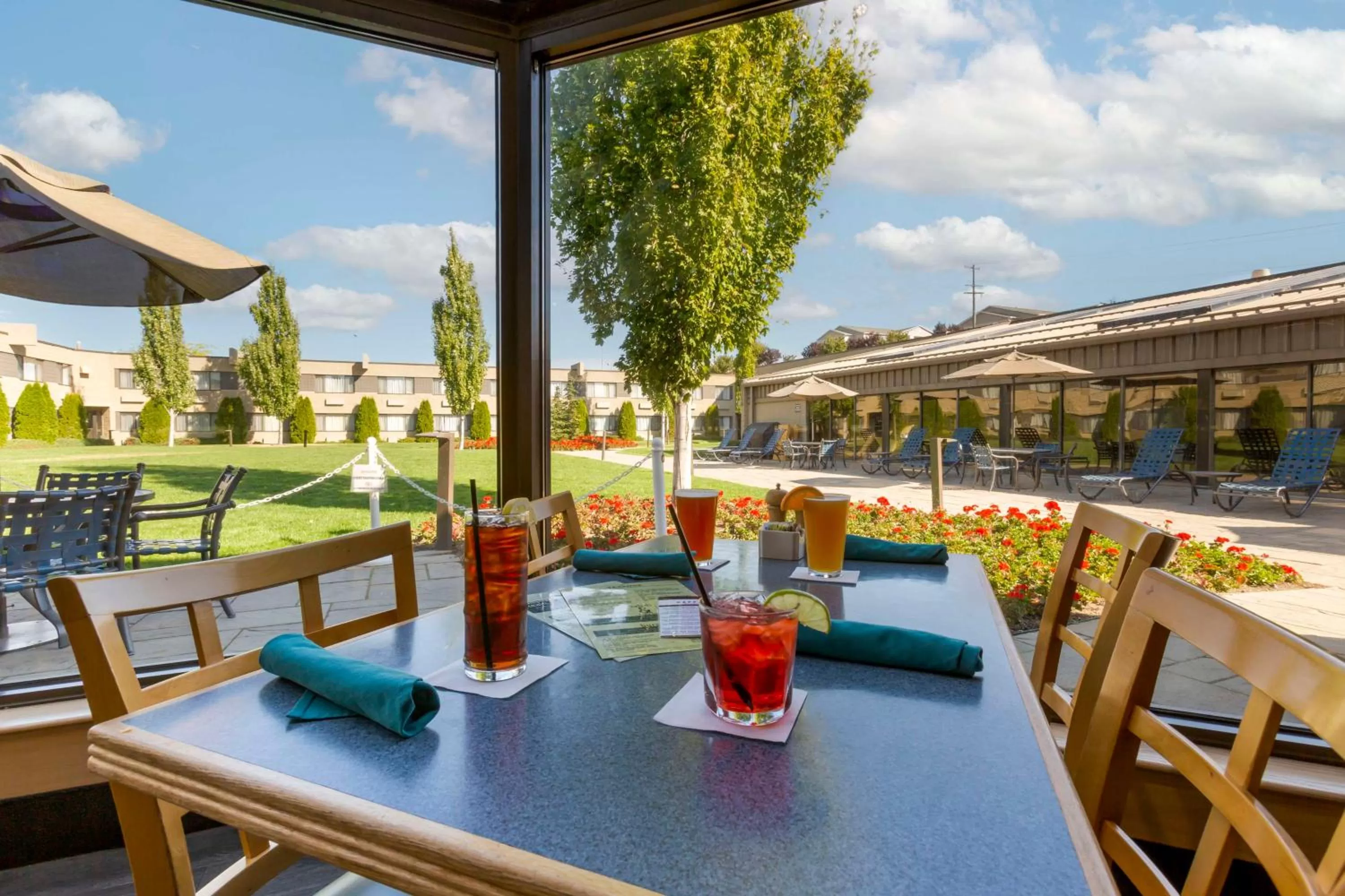 Restaurant/places to eat in Best Western Plus University Inn