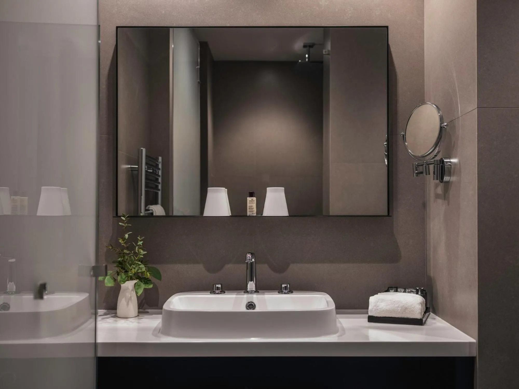 Bathroom in Balthazar Hotel & Spa Rennes - MGallery Collection