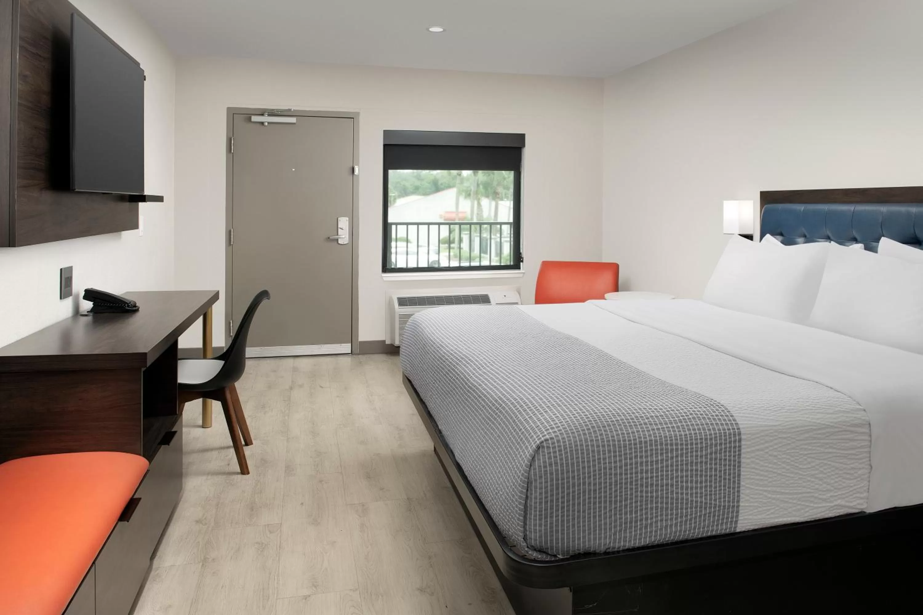 TV and multimedia, Bed in Rodeway Inn St Augustine Historic District