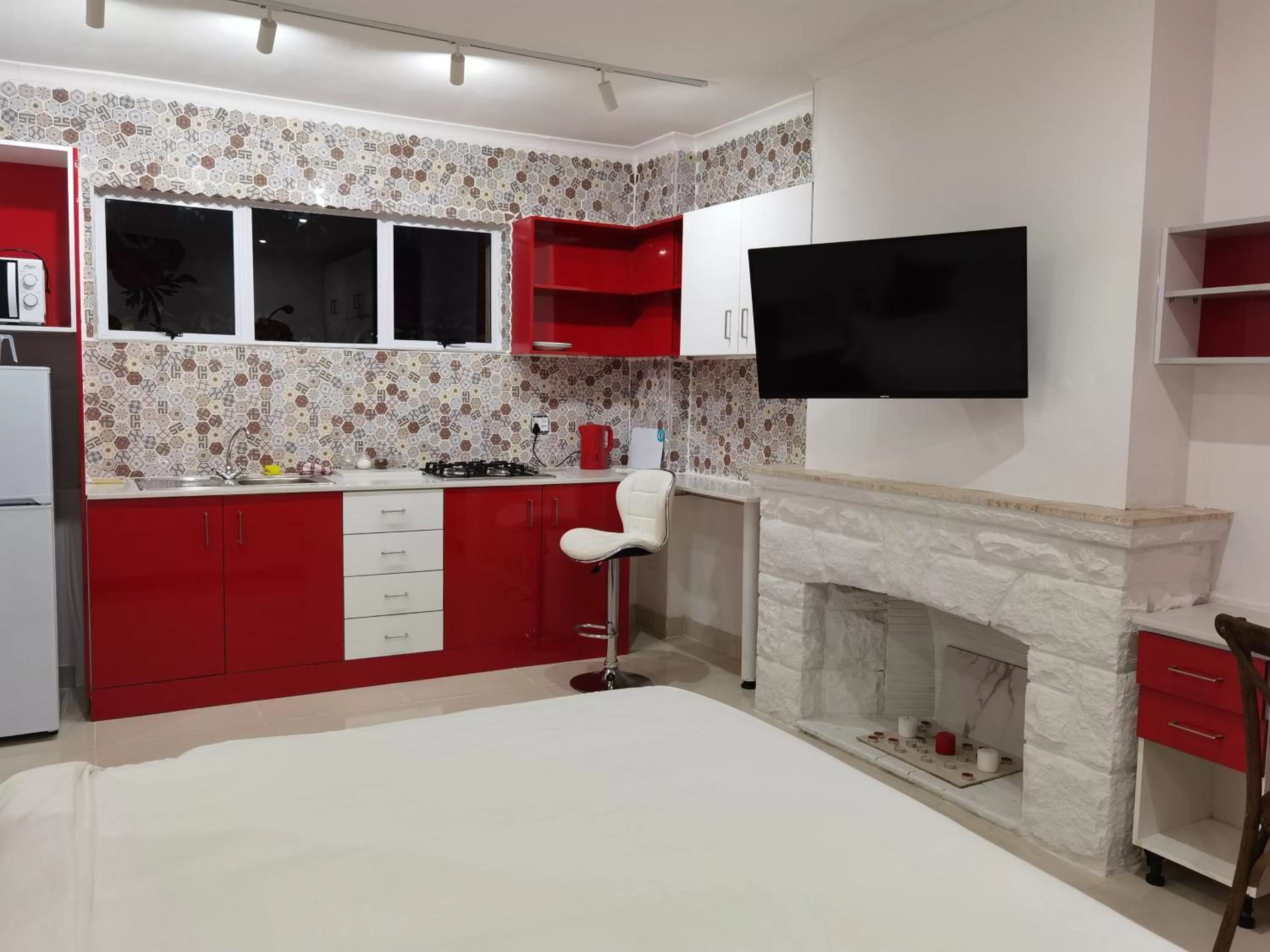 TV and multimedia in Gem of Manor drive