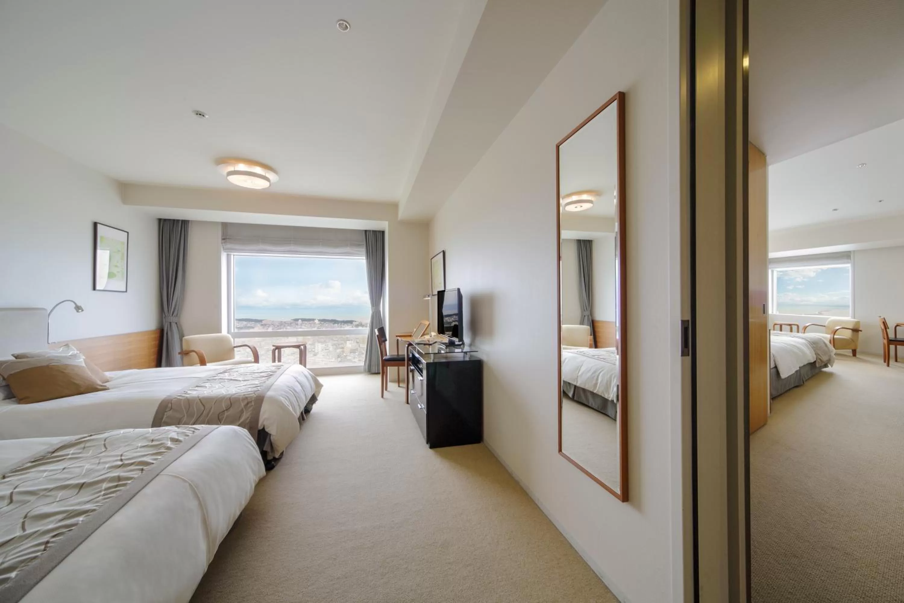 Photo of the whole room, Bed in Hotel Nikko Niigata