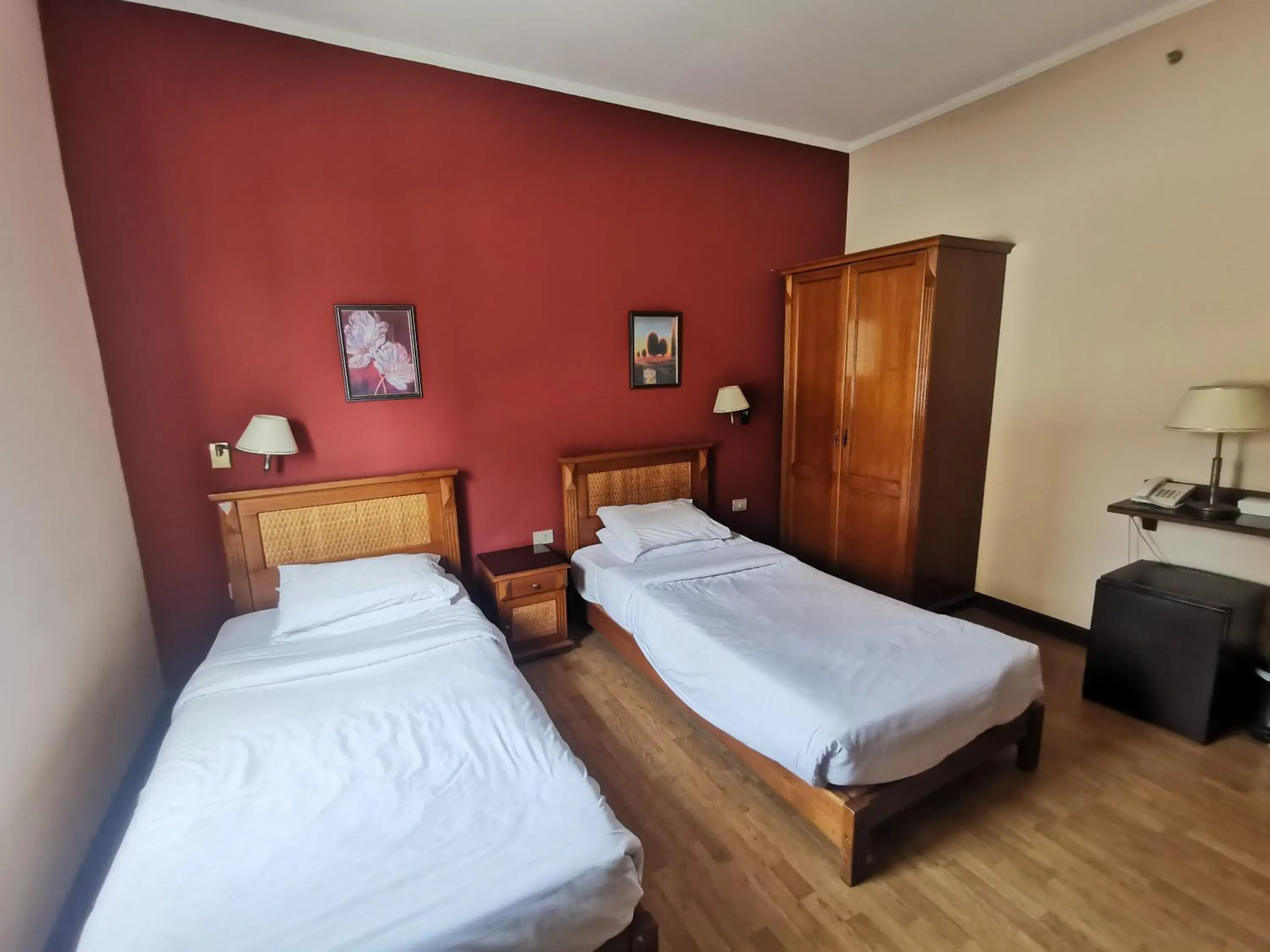 Twin Room in Green Plaza Inn '''Business &Families Only''' Twin Room in Green Plaza Inn '''Business &Families Only'''