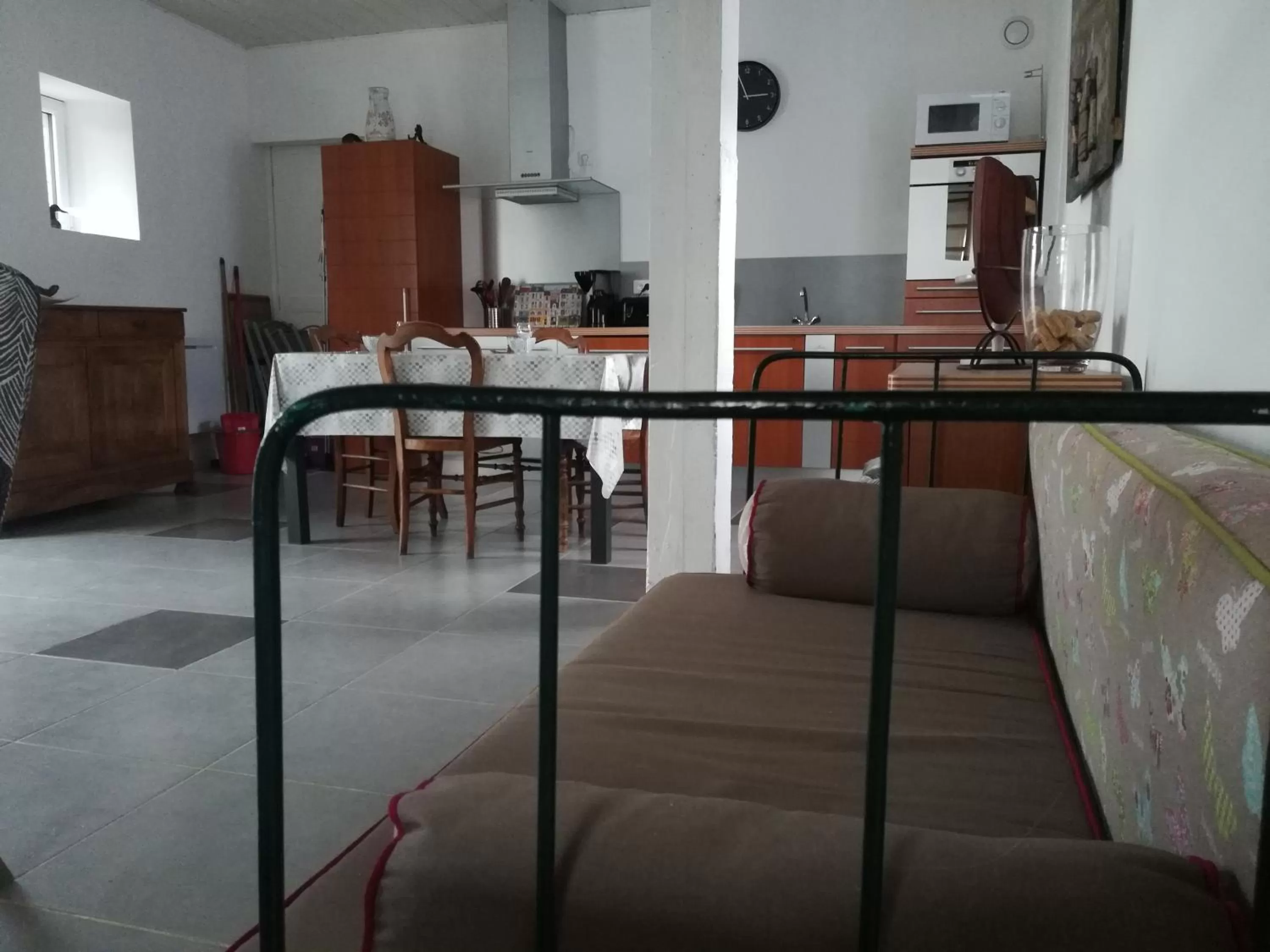 Kitchen or kitchenette in Topaze séjour chez le Vigneron