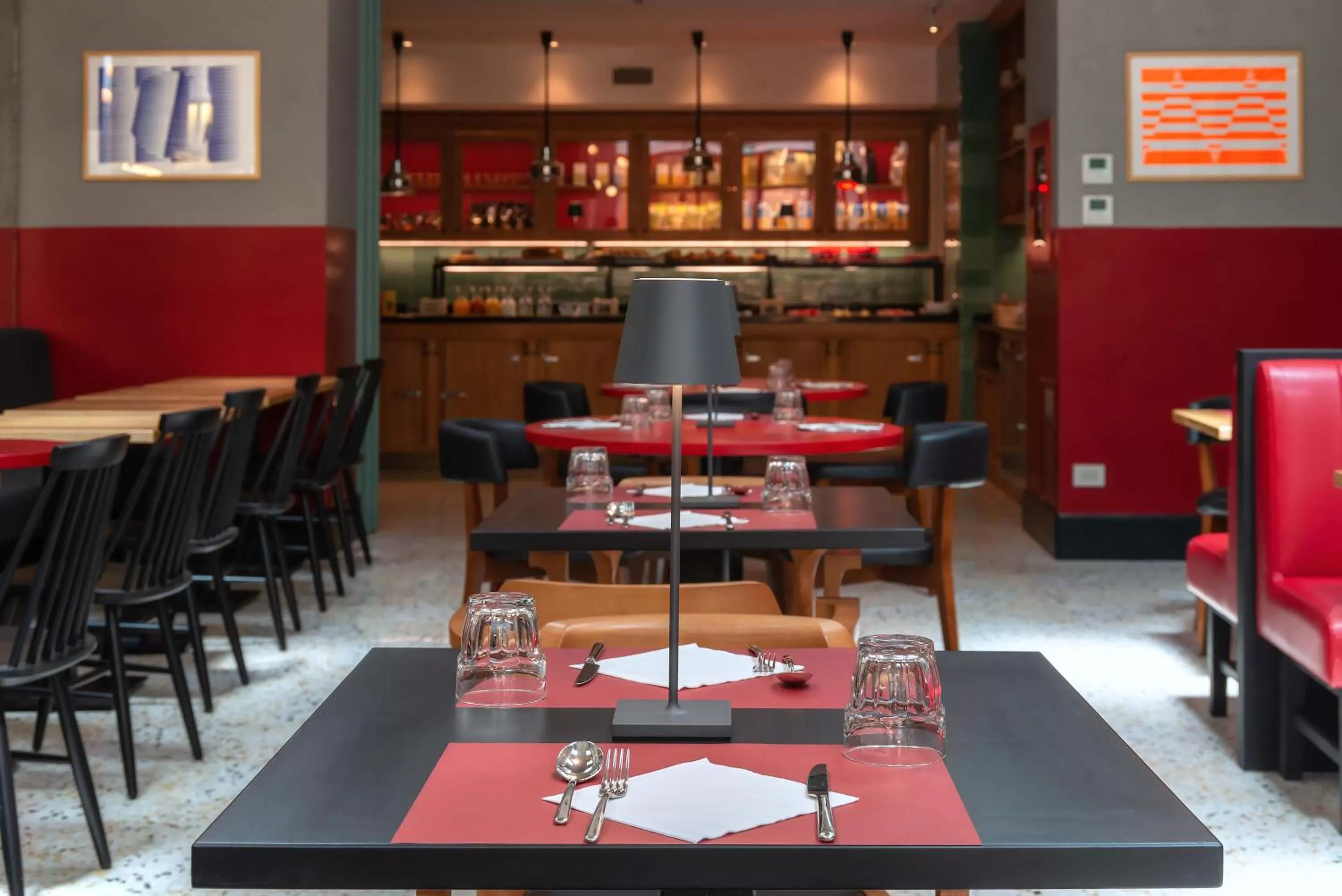 Restaurant/places to eat in Albergo Etico Roma