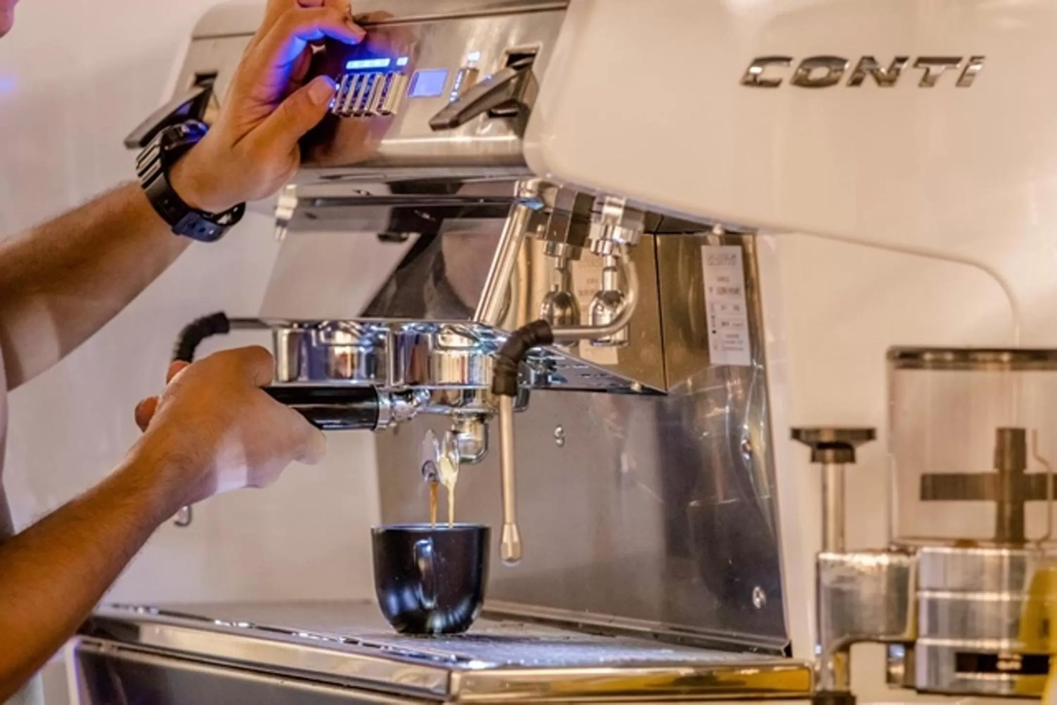 Lounge or bar in Jambuluwuk Thamrin Hotel