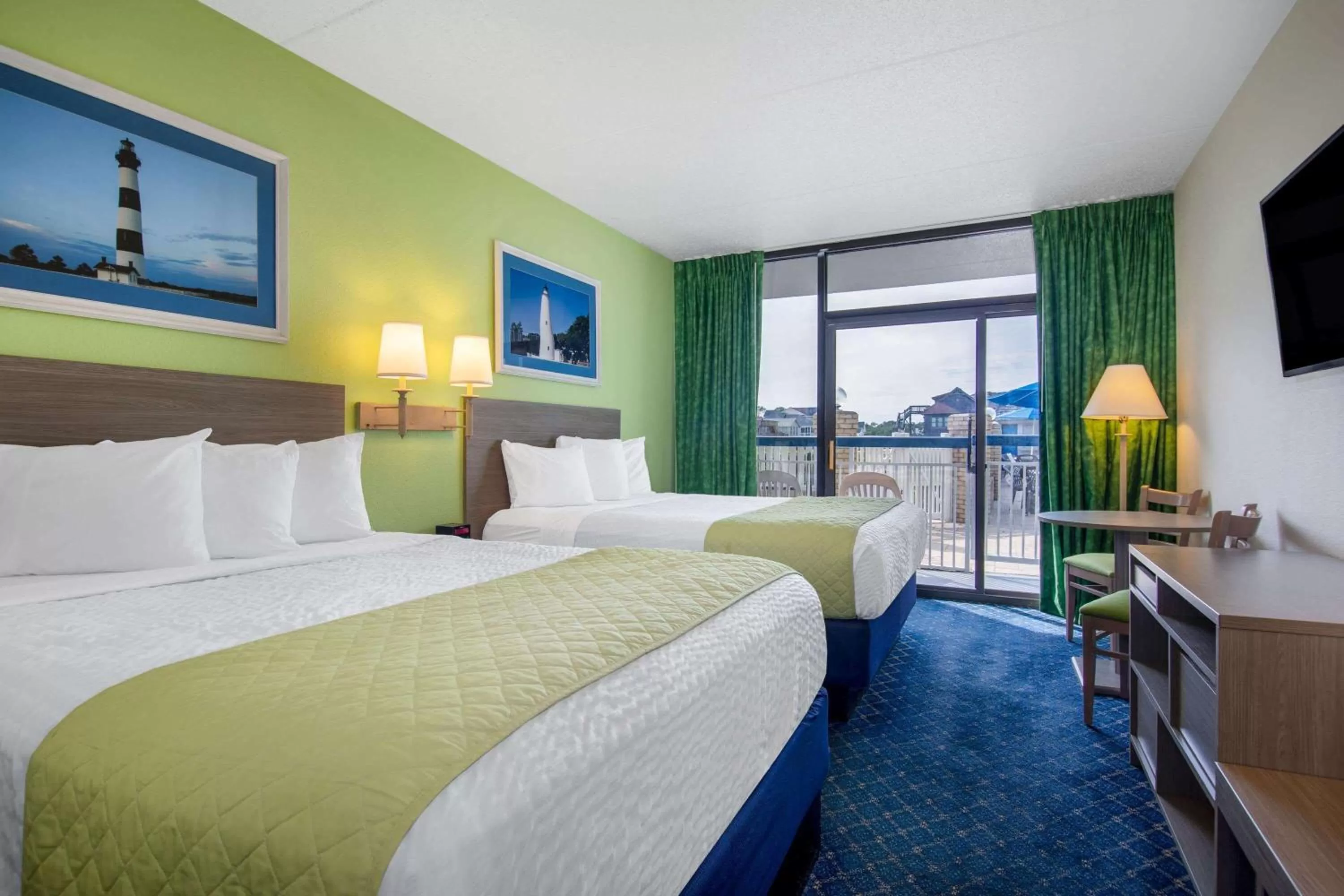 Double Room with Two Double Beds and Street View on First Floor - Pet Friendly/Non-Smoking in Travelodge by Wyndham Outer Banks/Kill Devil Hills