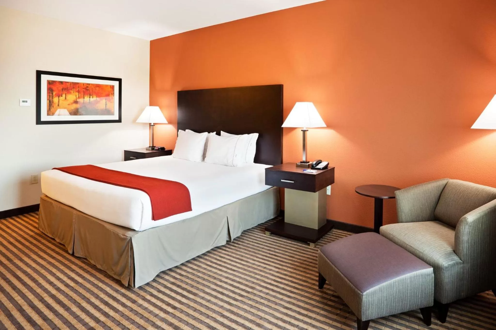 Photo of the whole room, Bed in Holiday Inn Express Charlotte Southeast - Matthews by IHG