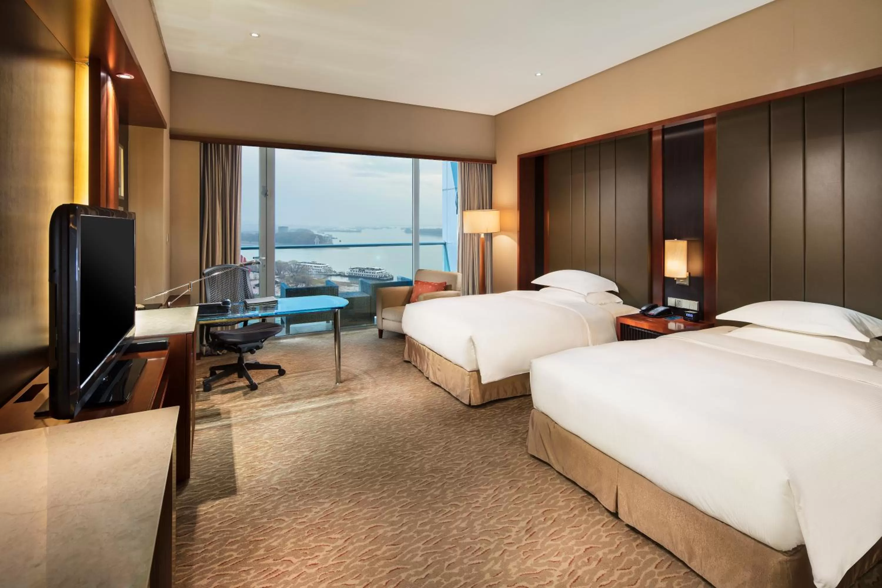Bed in Hilton Nanjing Riverside
