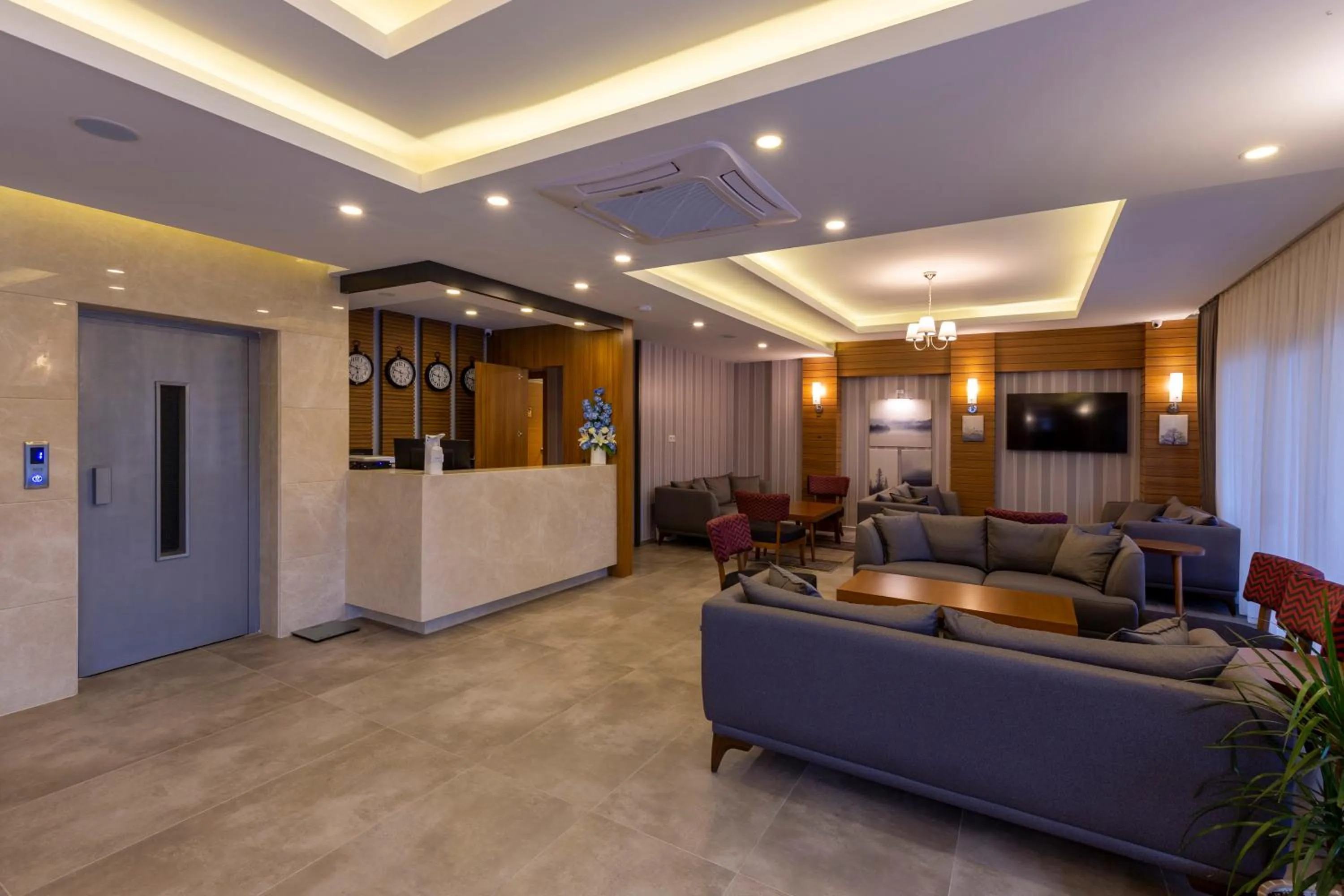Lobby or reception in Antalya Business Hotel
