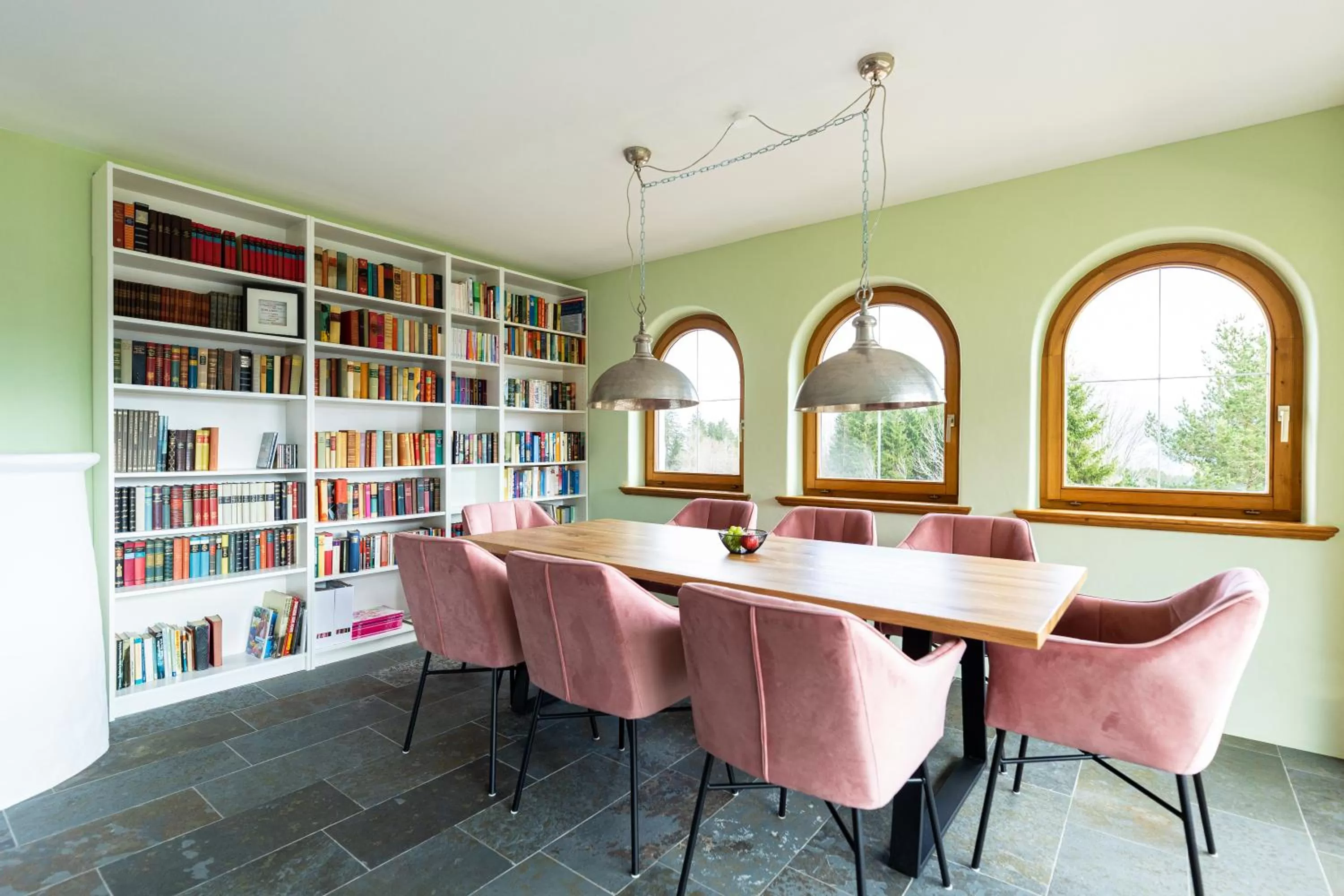 Dining area in Wellness Aparthotel "Lechlife" incl Pool - 400m zum SKILIFT