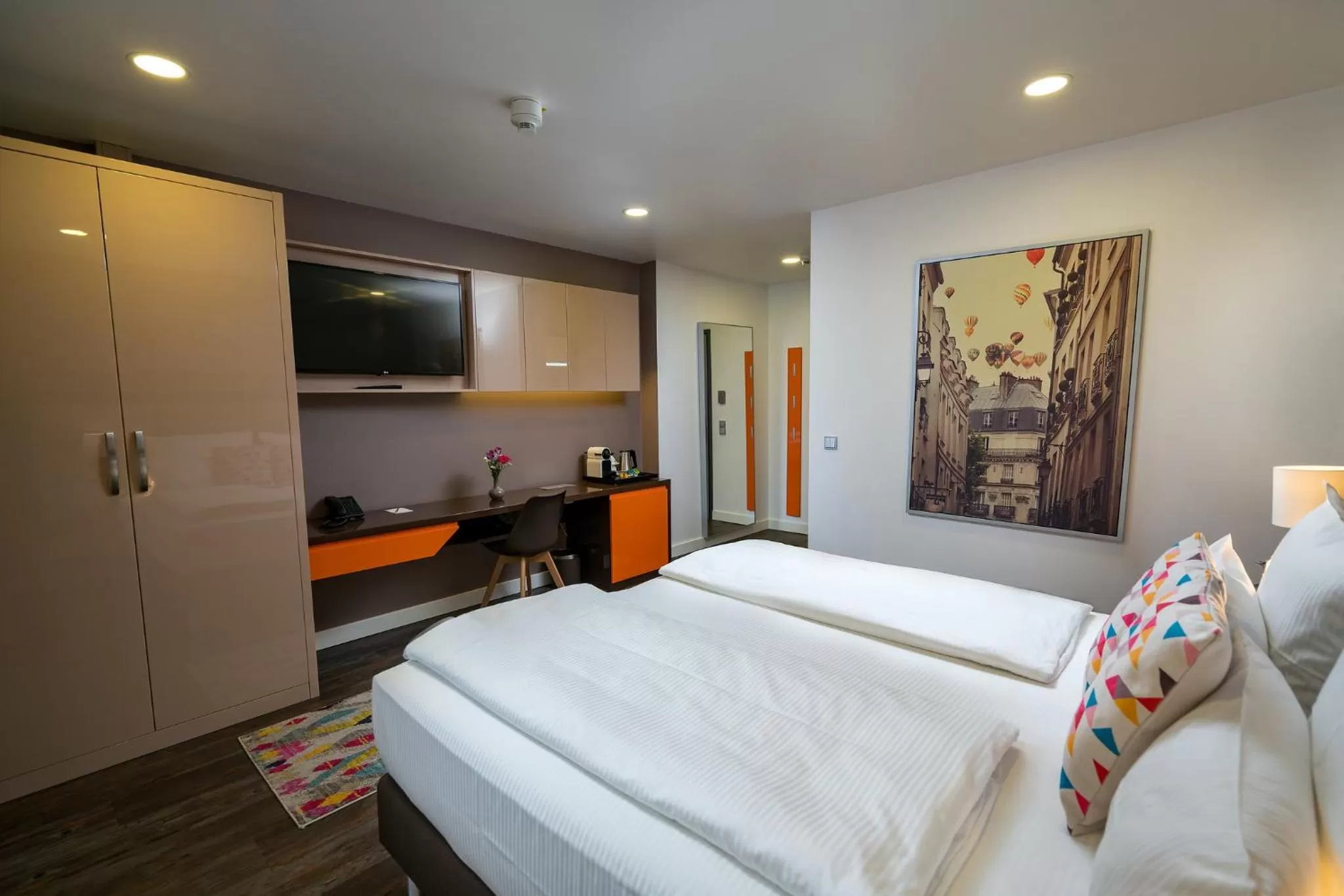 Bed in Hotel Kreis Residenz München