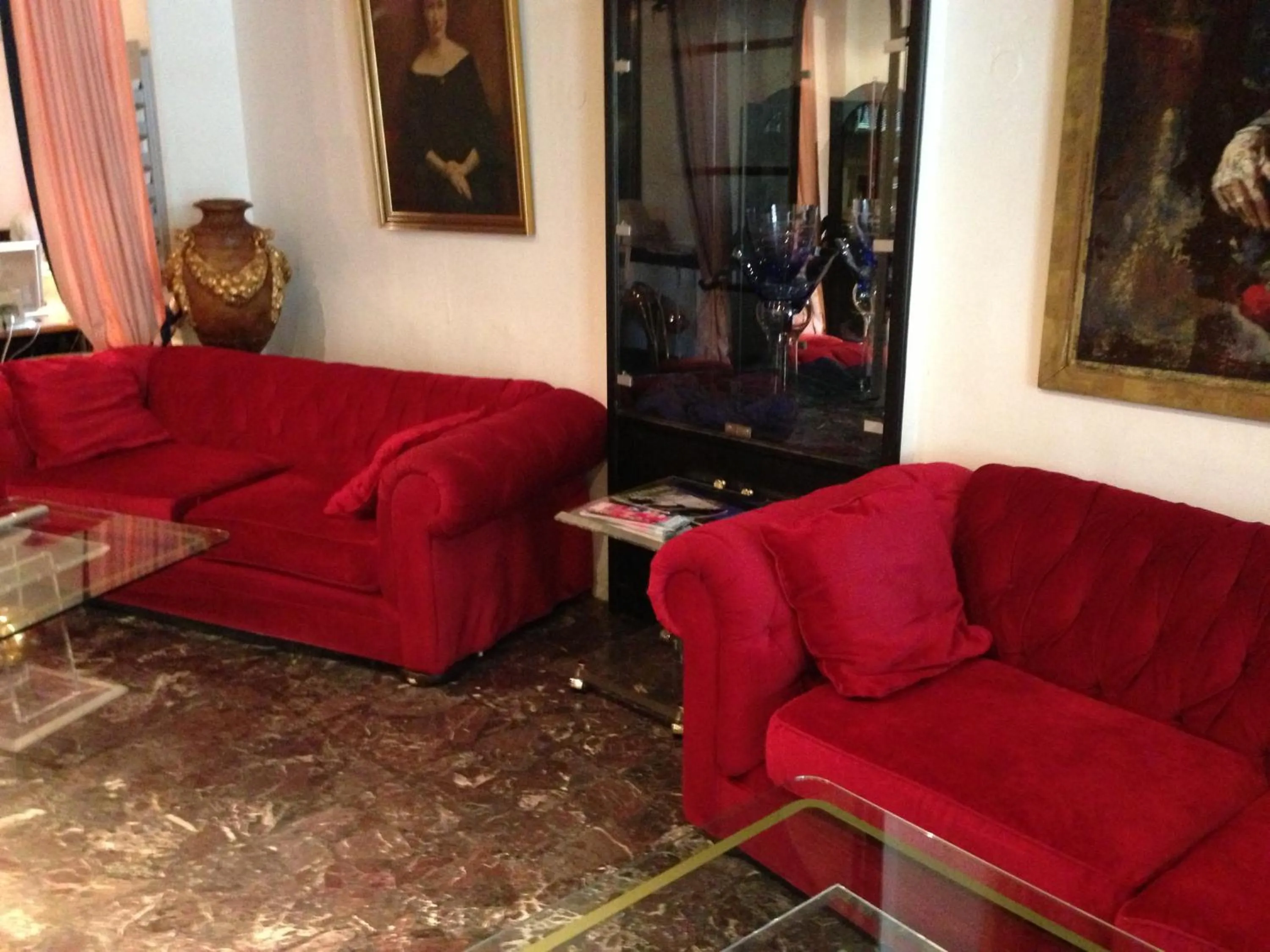 Lobby or reception in Hotel Montree