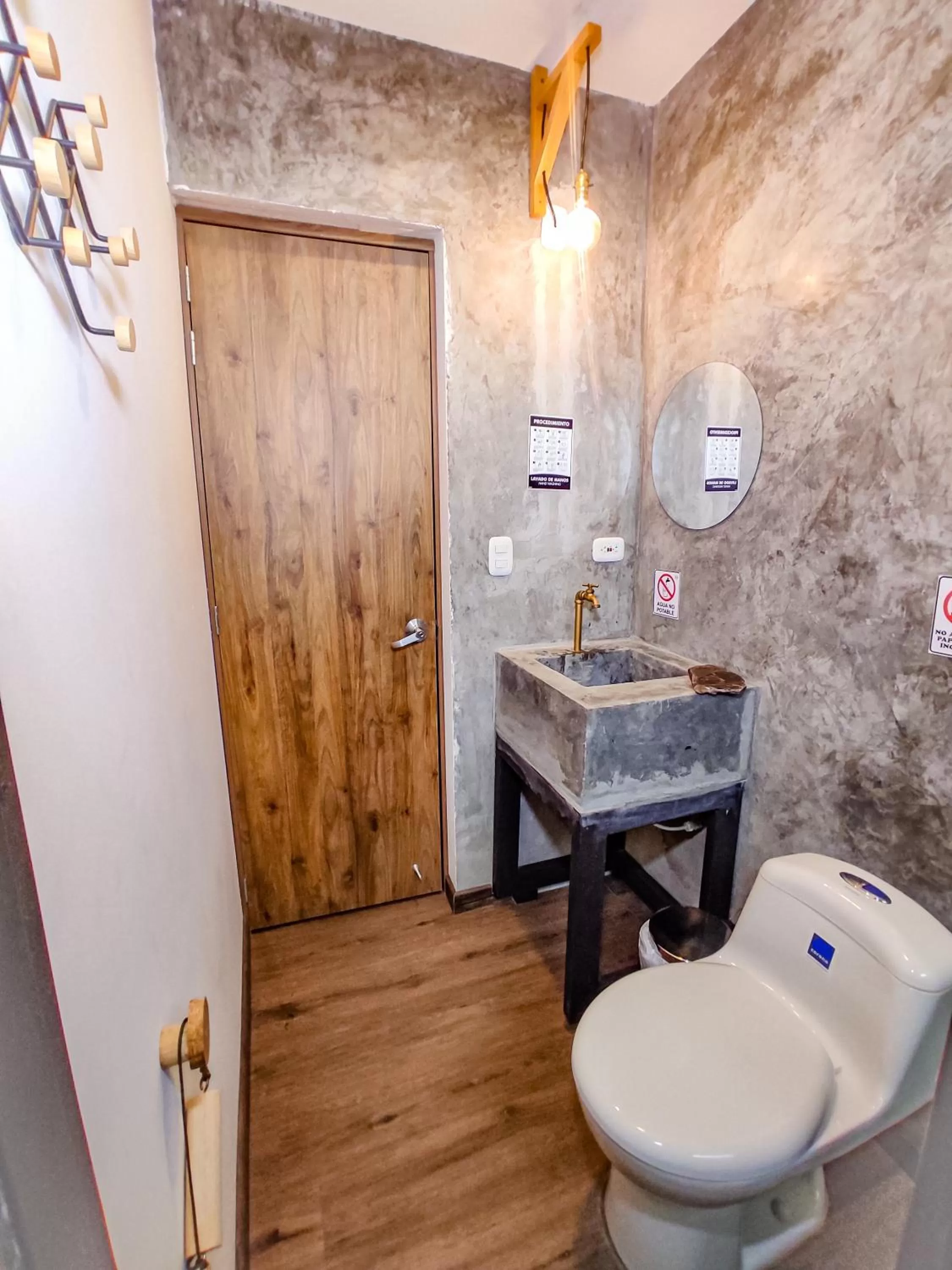 Bathroom in Ecohotel Monte Tierra Habitaciones y Glamping
