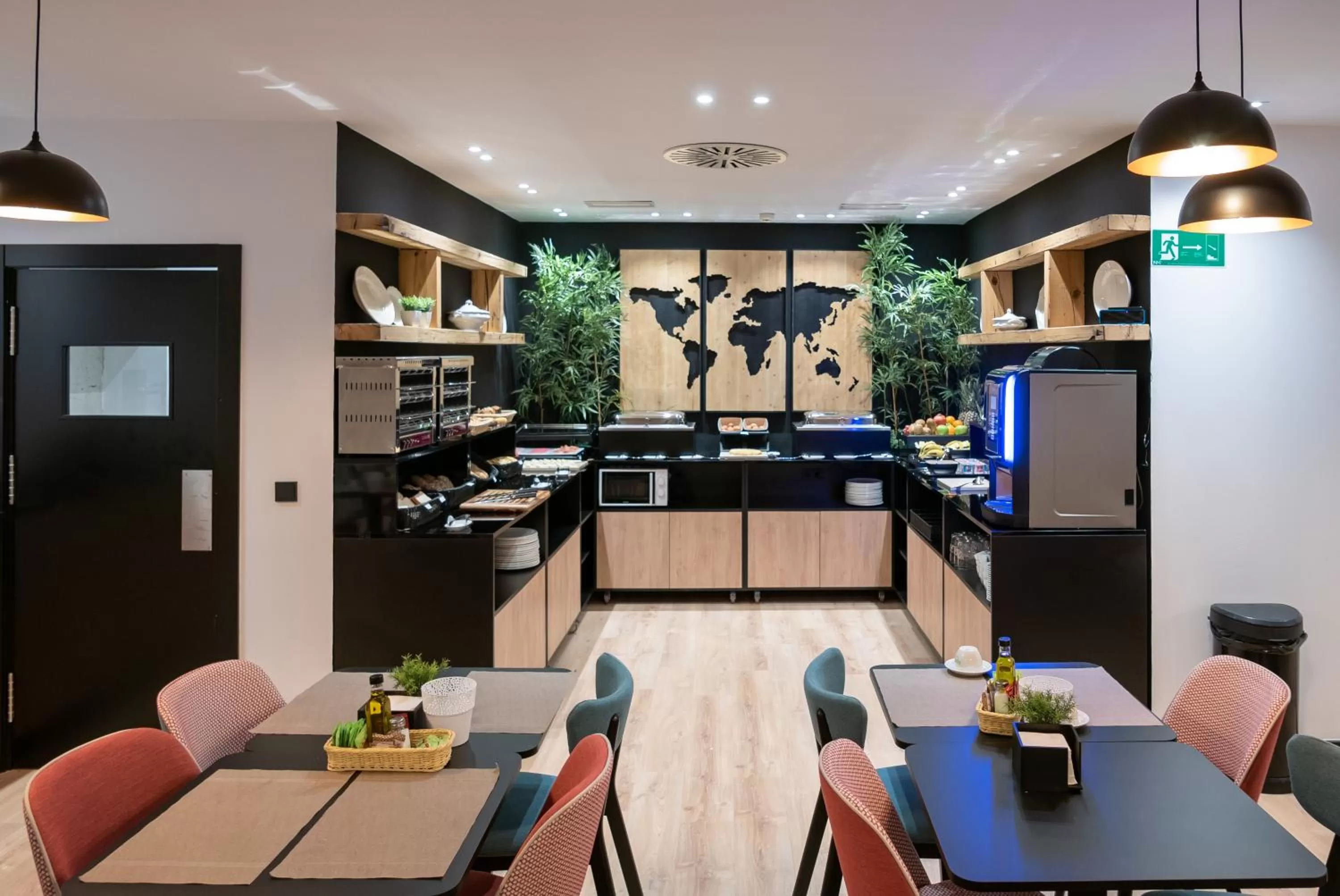 Lounge or bar in Hotel Boutique Puerta de las Granadas