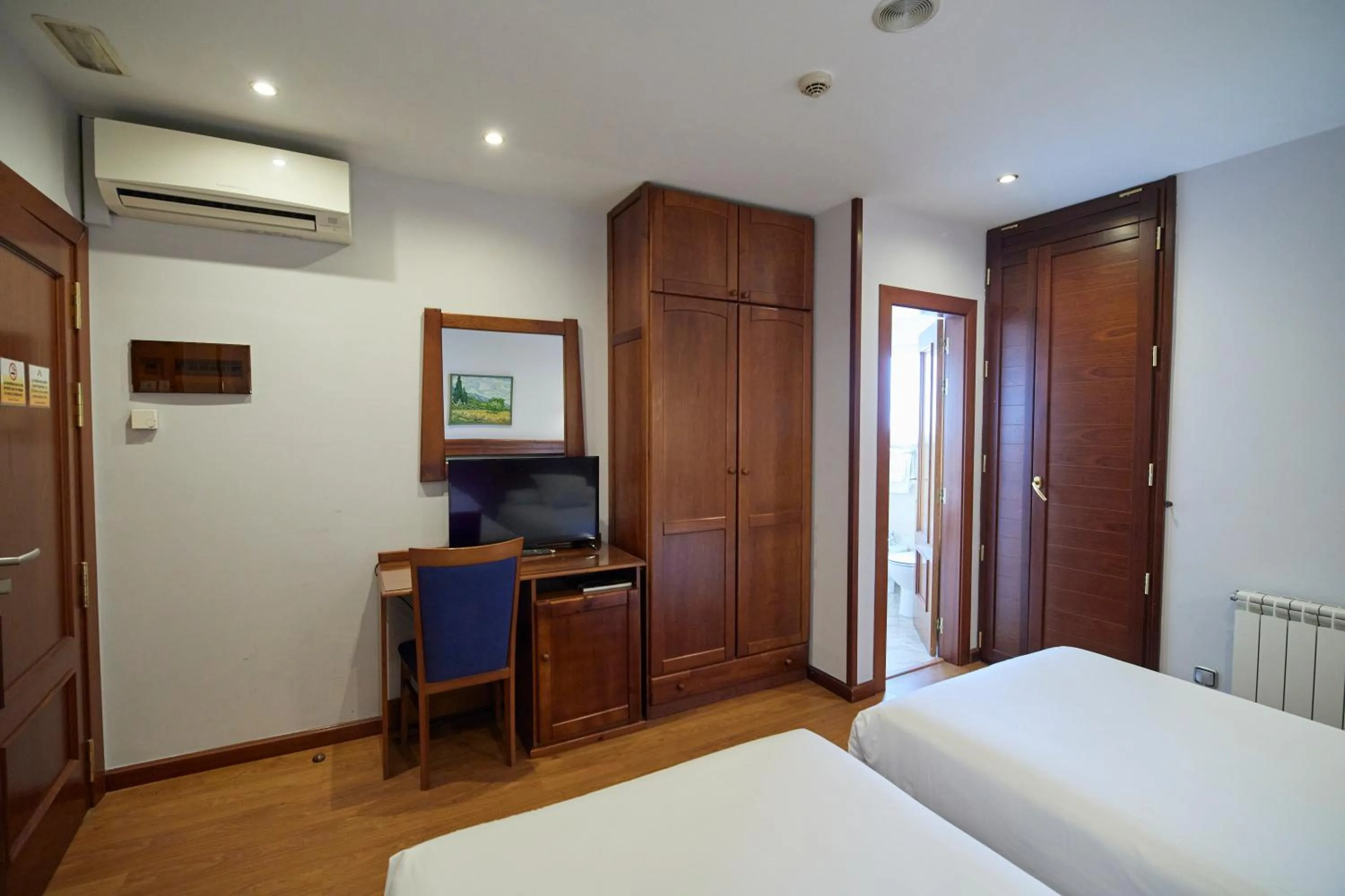 Bed in Hotel Villalegre