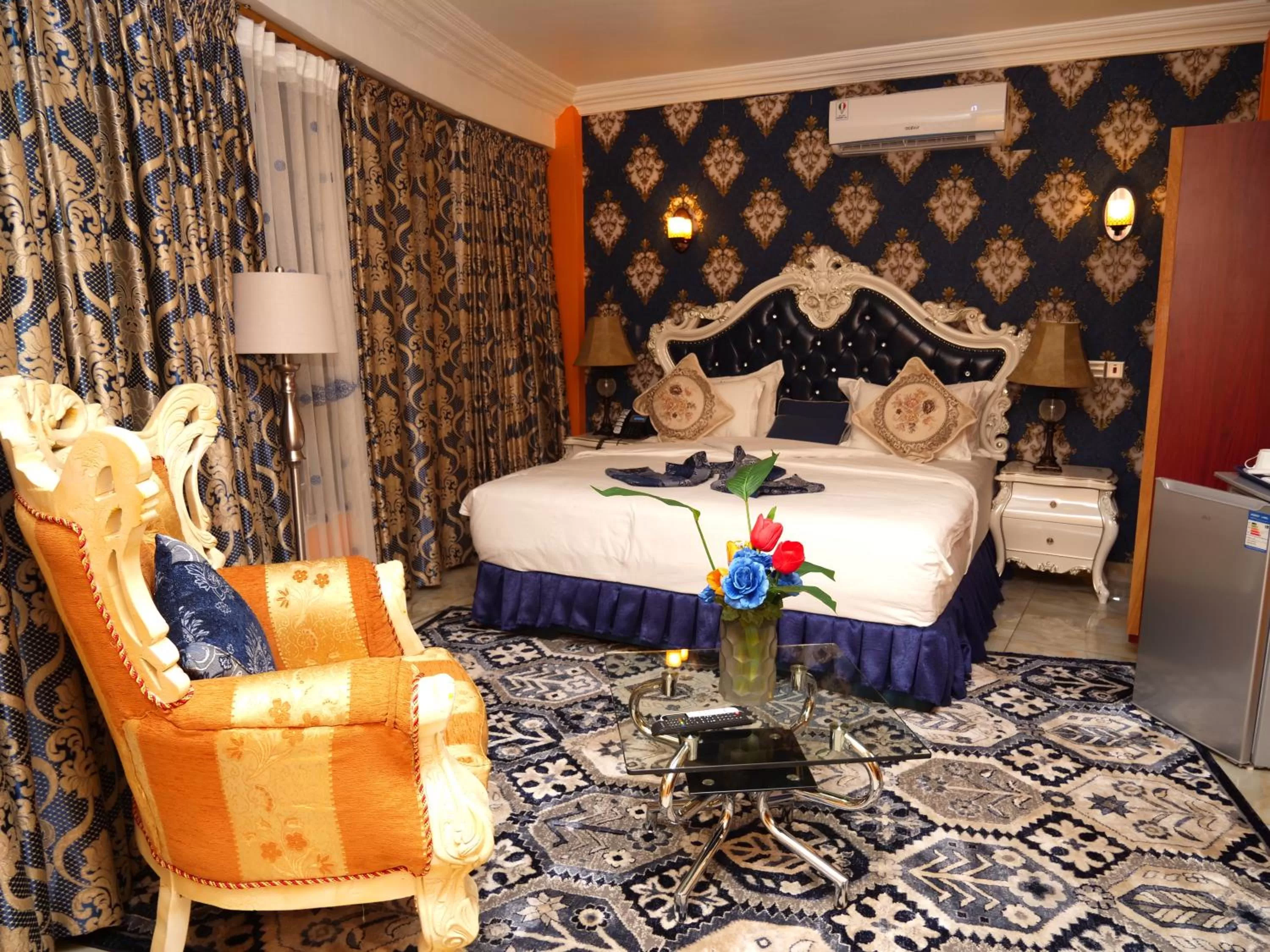 Bed in Marriot Metropolitan Hotel