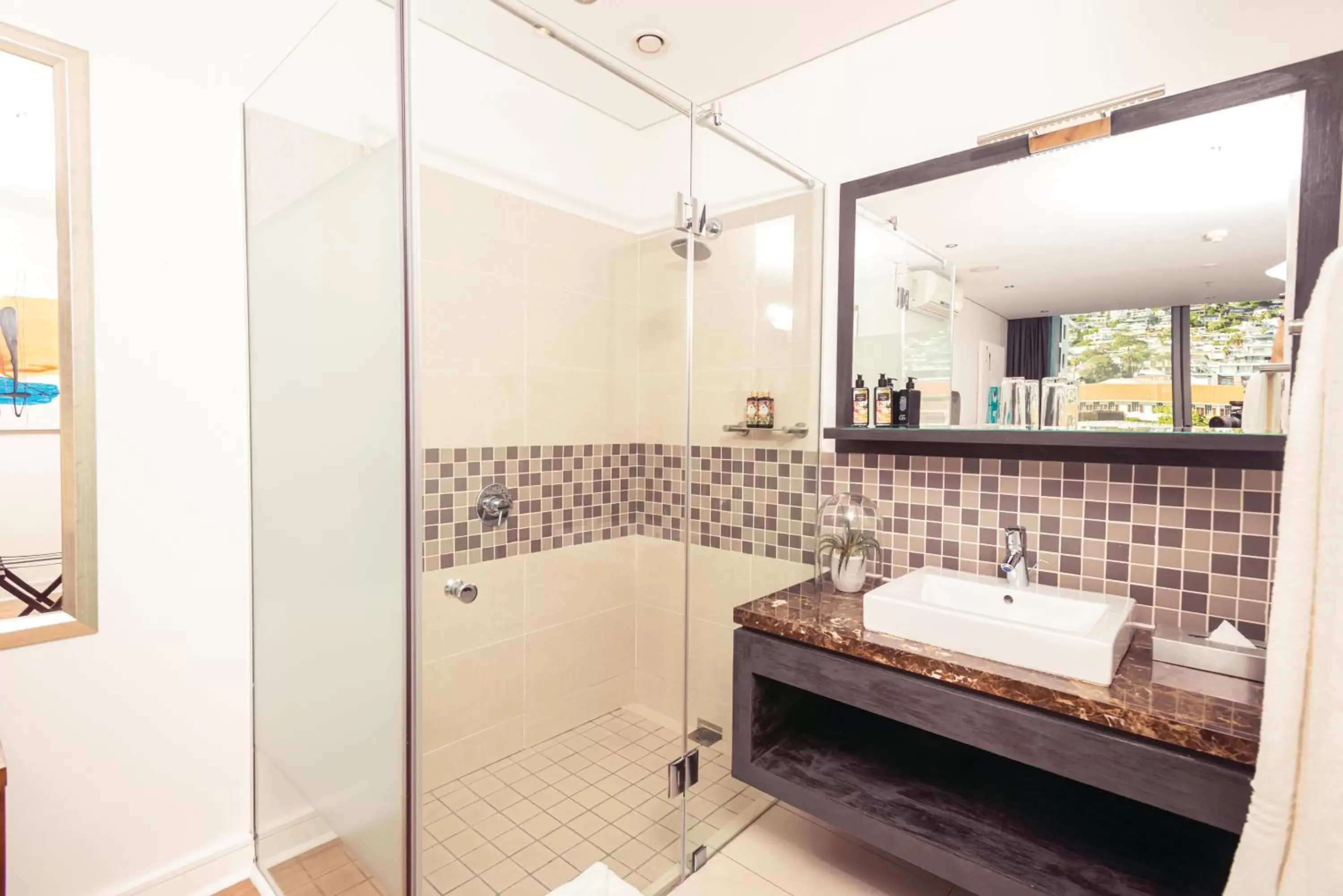 Double Room with Balcony in Newkings Boutique Hotel Double Room with Balcony in Newkings Boutique Hotel