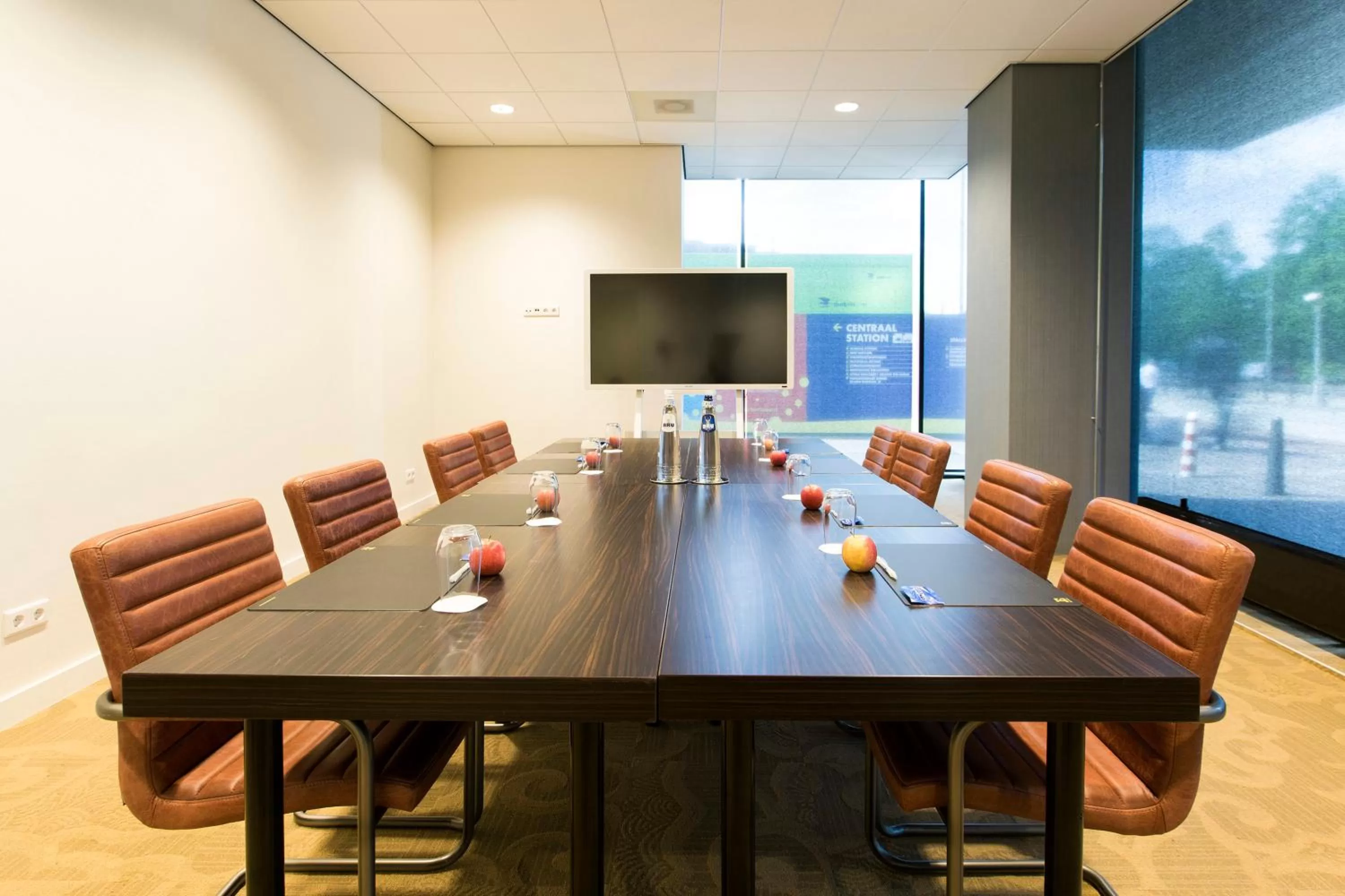 Meeting/conference room in Leonardo Hotel Den Haag Babylon