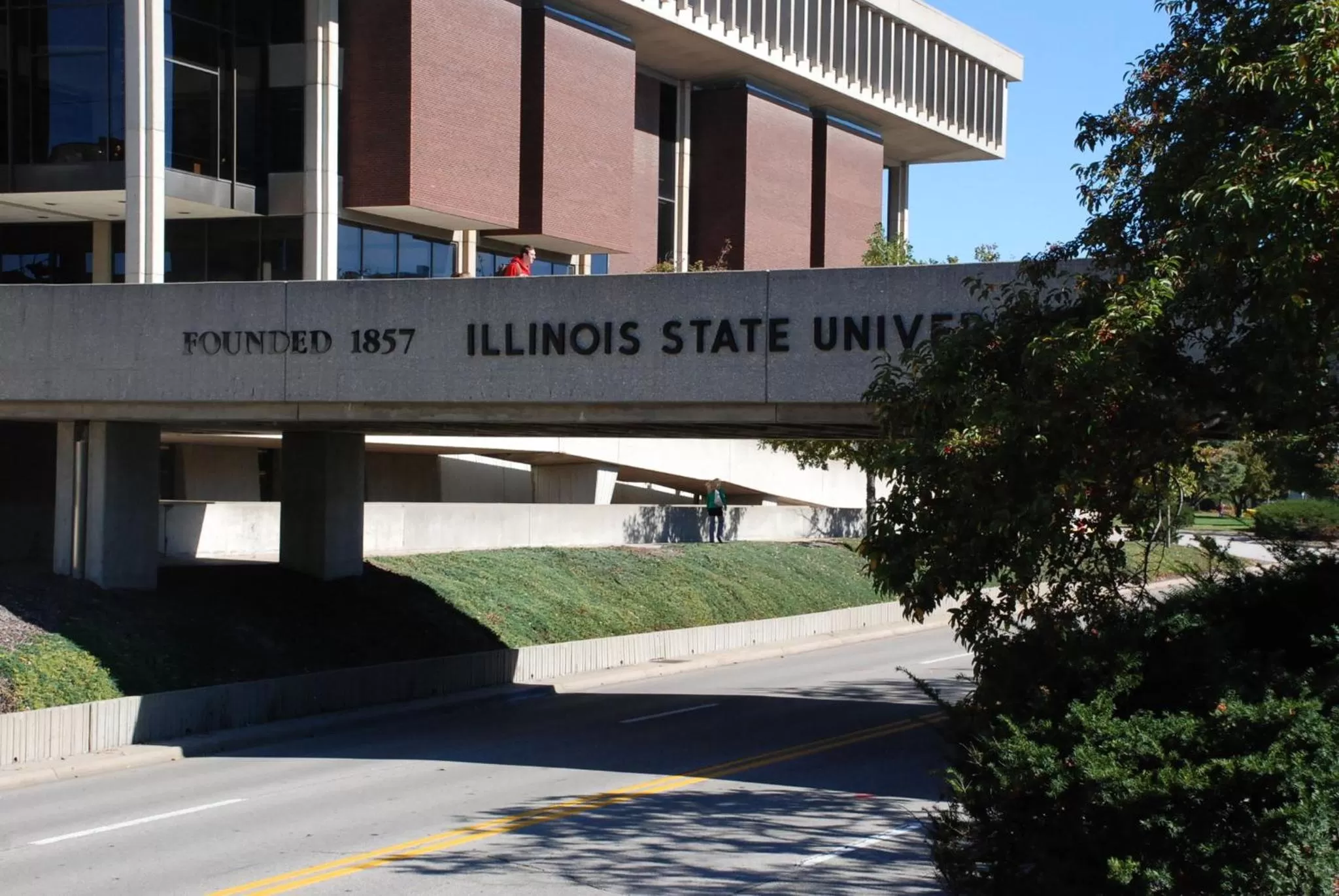 Location in Holiday Inn Express Hotel & Suites Bloomington-Normal University Area by IHG