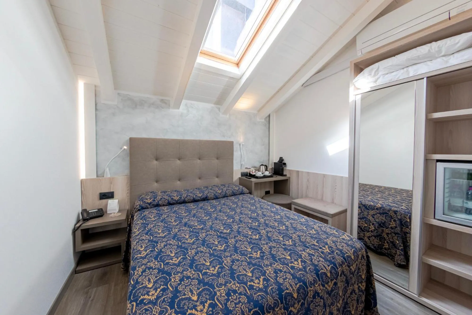 Single Room in Hotel Campagnola