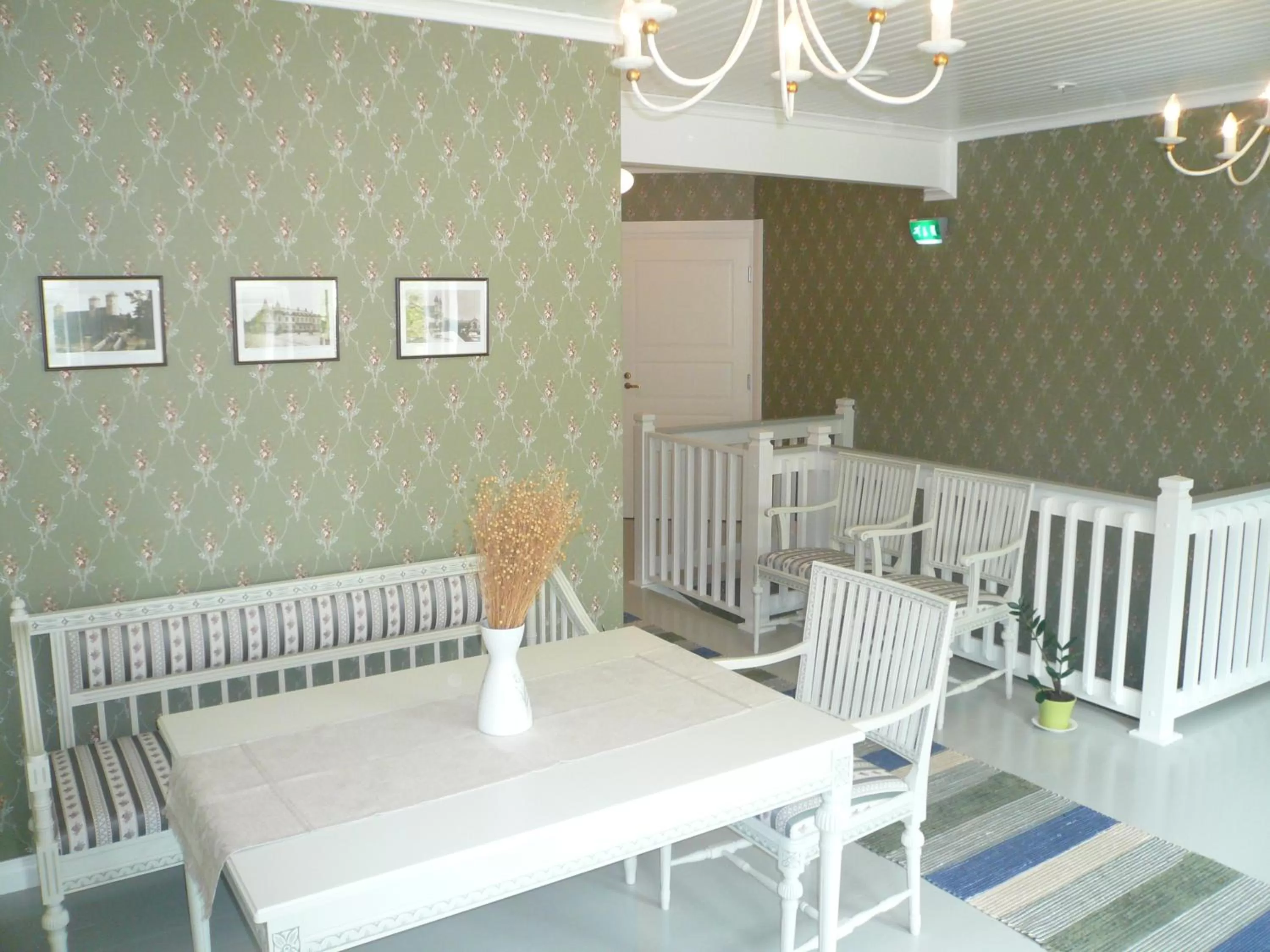 Dining area in B&B Lomamokkila