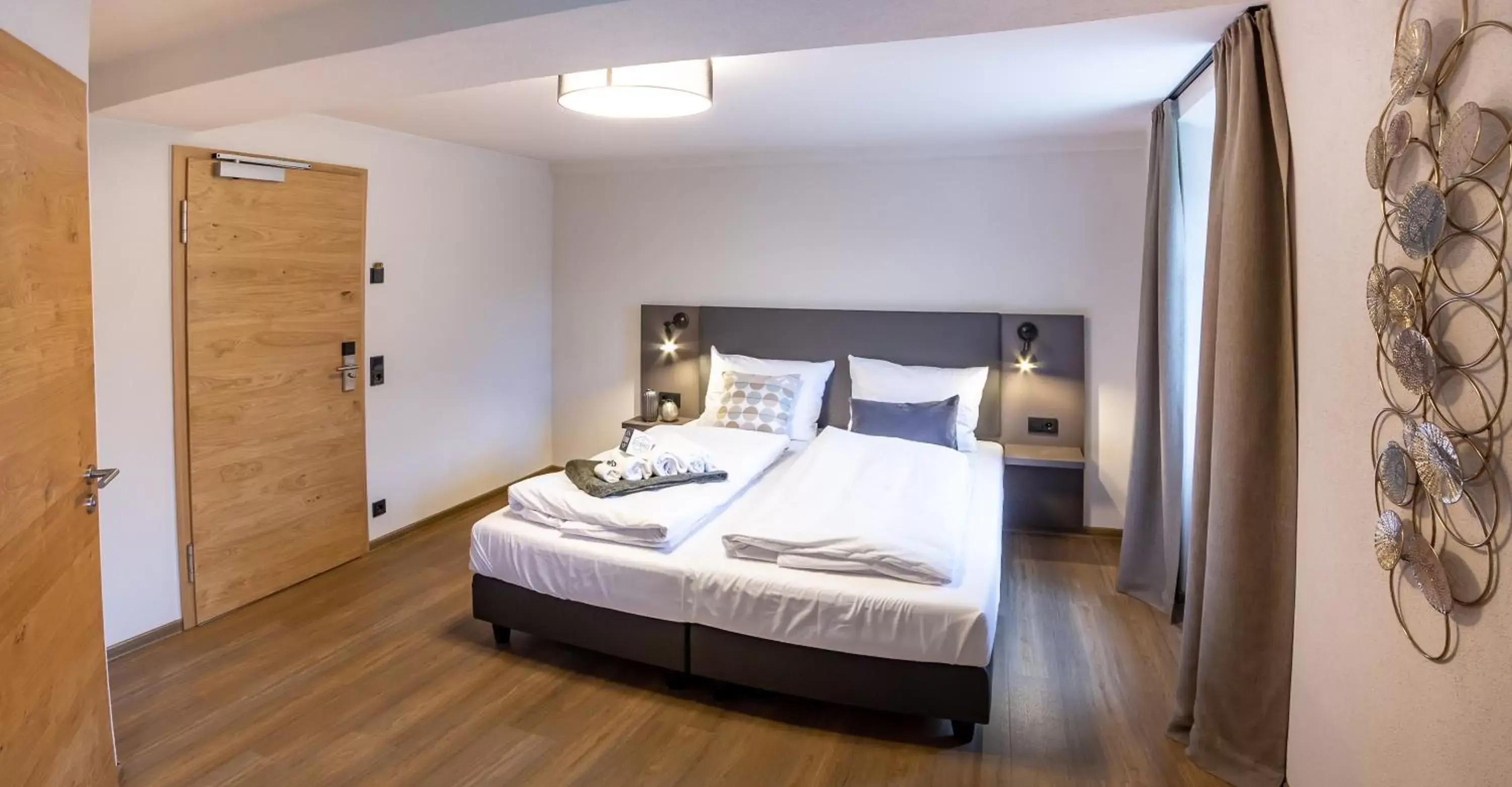 Deluxe Suite with Spa Bath - single occupancy in STEINHAUS 1718 Deluxe Suite with Spa Bath - single occupancy in STEINHAUS 1718