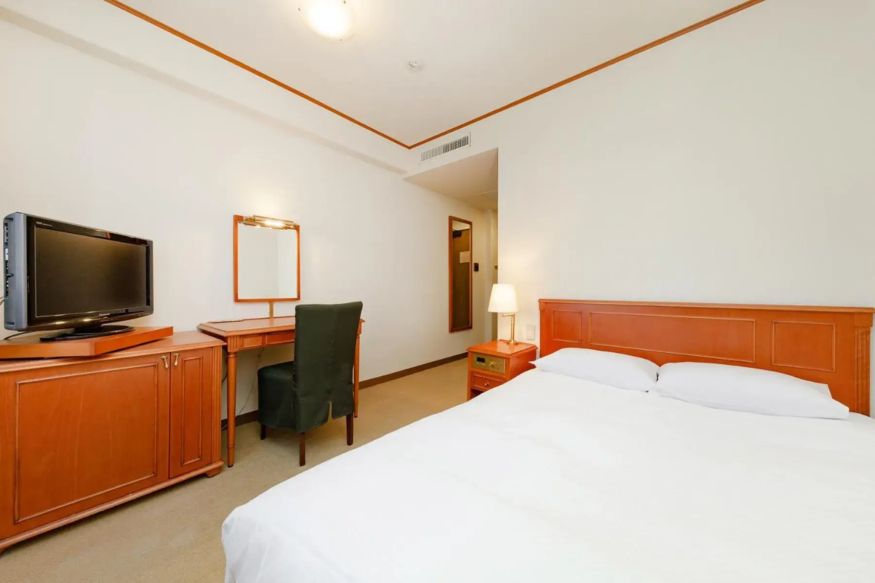 Double Room - Non-Smoking in Plaza Hotel Premier Double Room - Non-Smoking in Plaza Hotel Premier