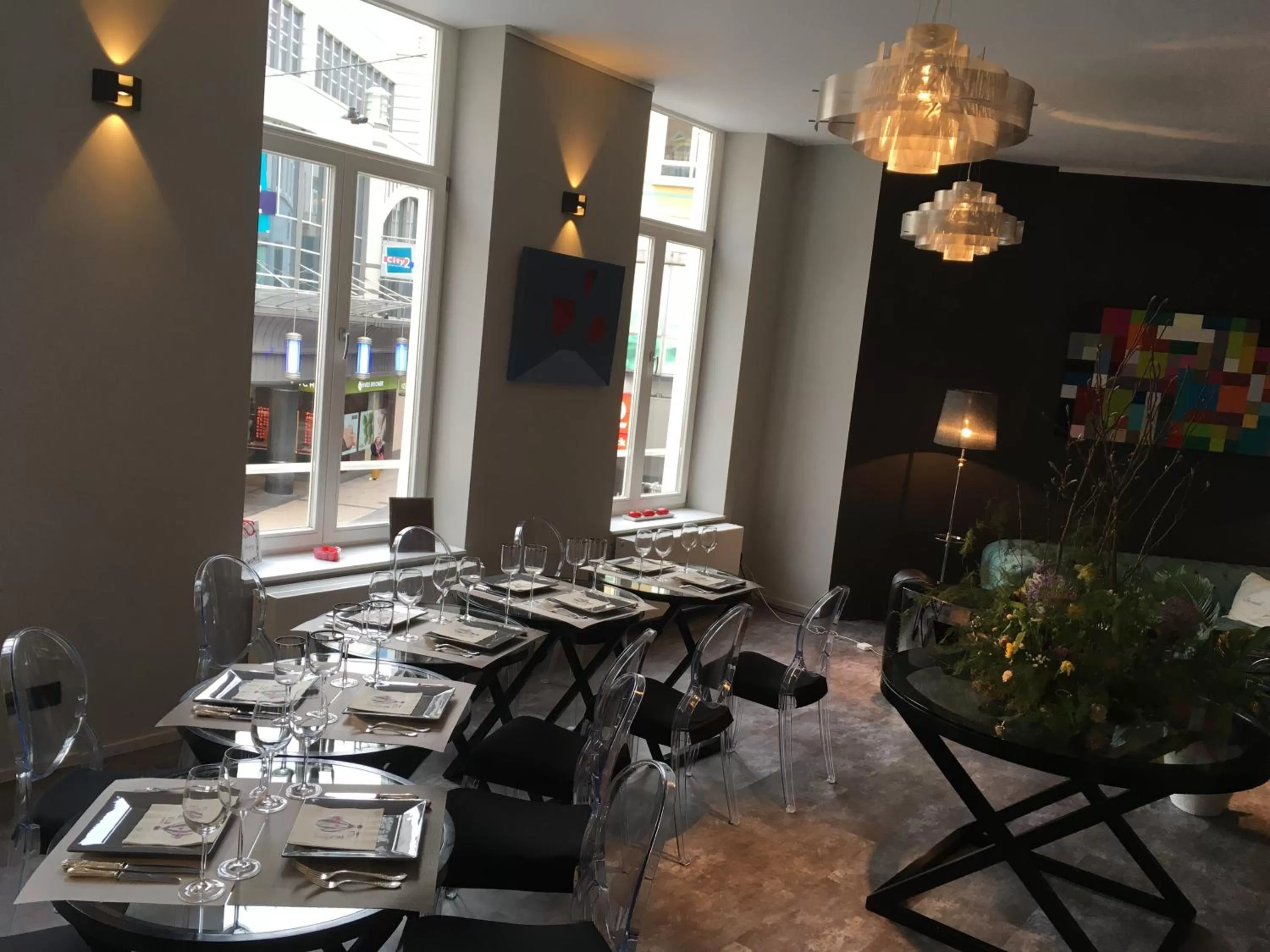 Dining area in All In One