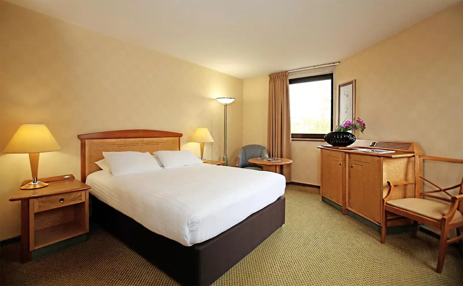 Standard Double Room in Millennium Hotel Paris Charles De Gaulle Standard Double Room in Millennium Hotel Paris Charles De Gaulle