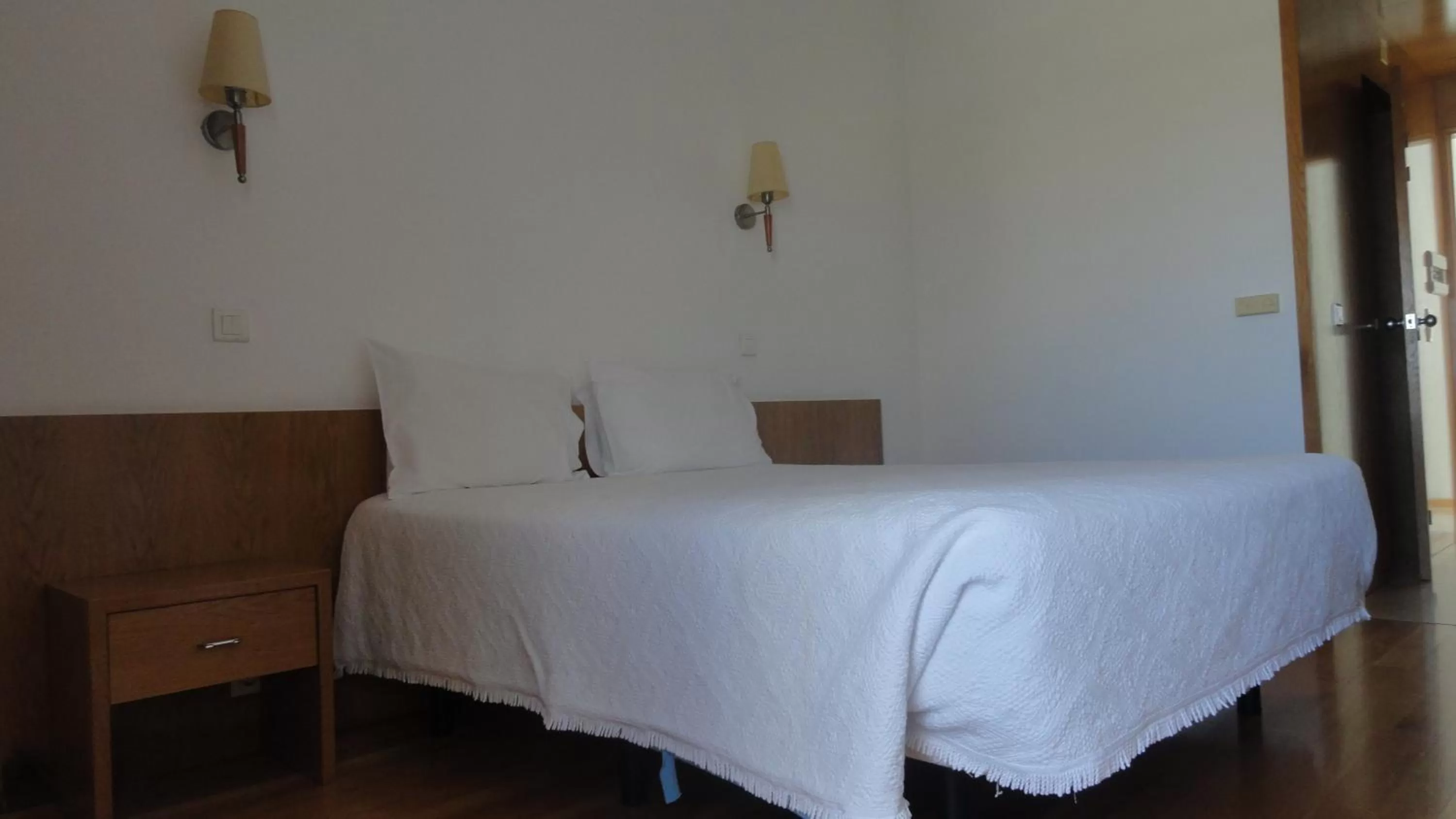 Bedroom, Bed in Hotel O Mirandes