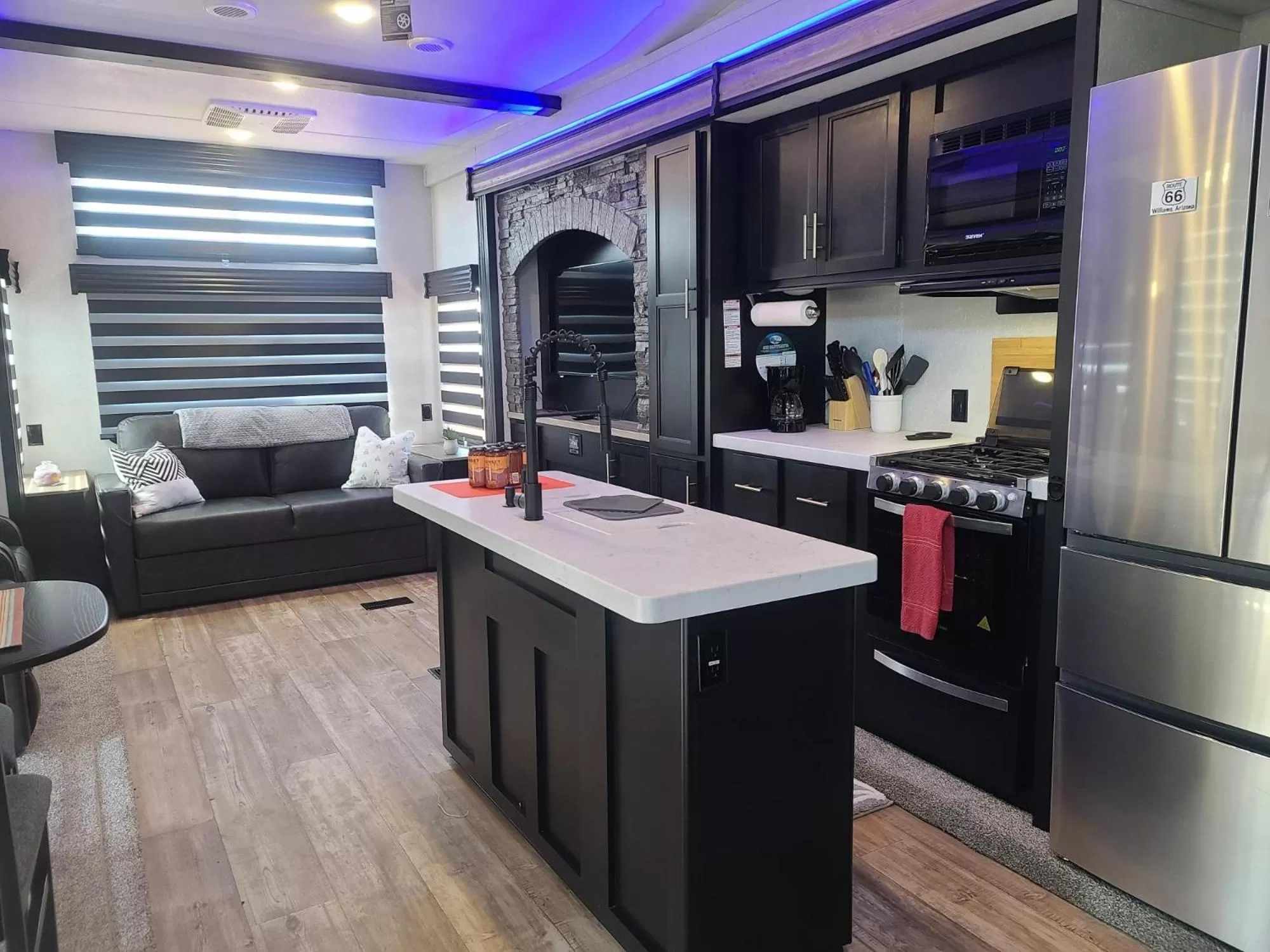 Kitchen or kitchenette in Grand Canyon RV Glamping