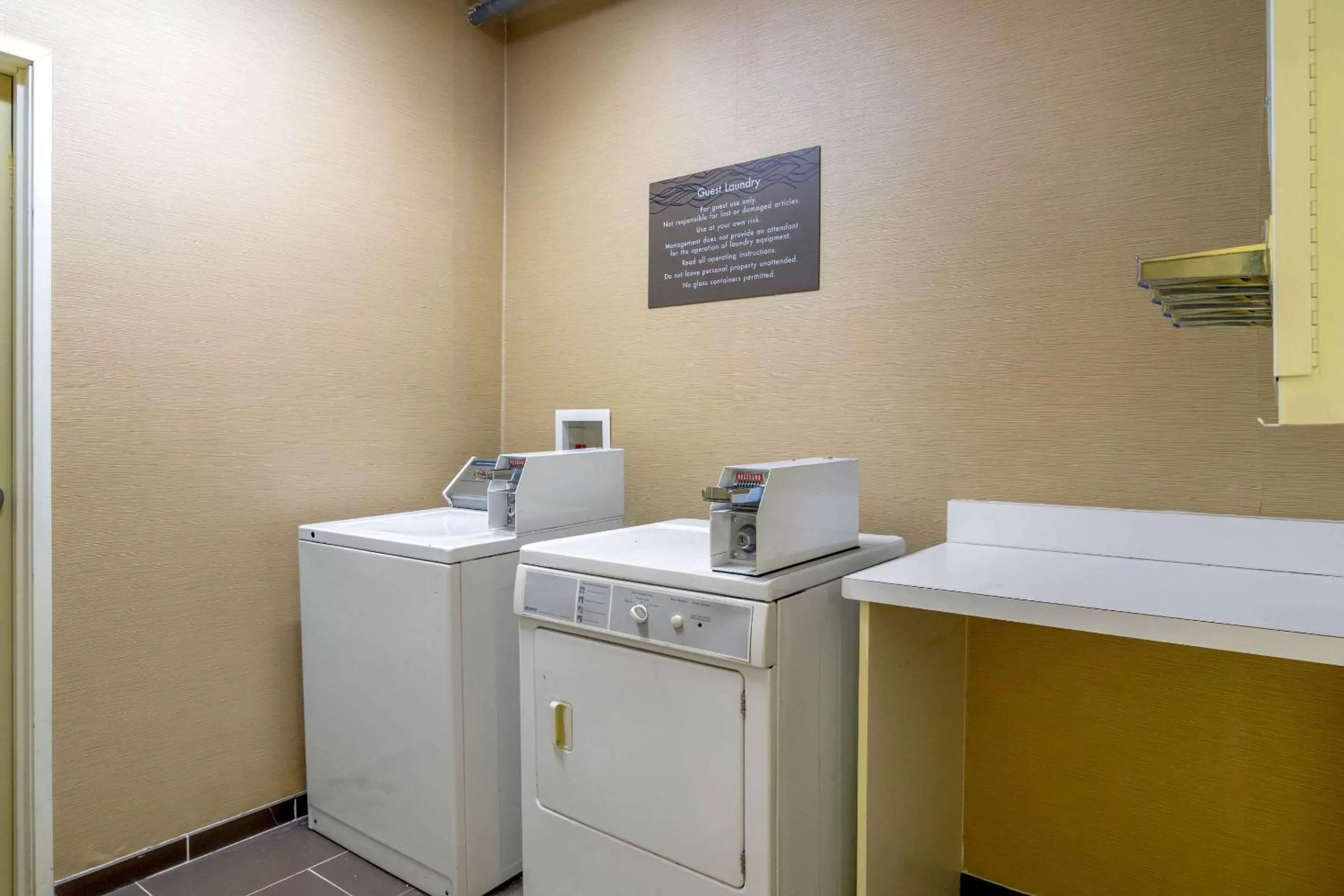 laundry in Comfort Inn & Suites Griffin North