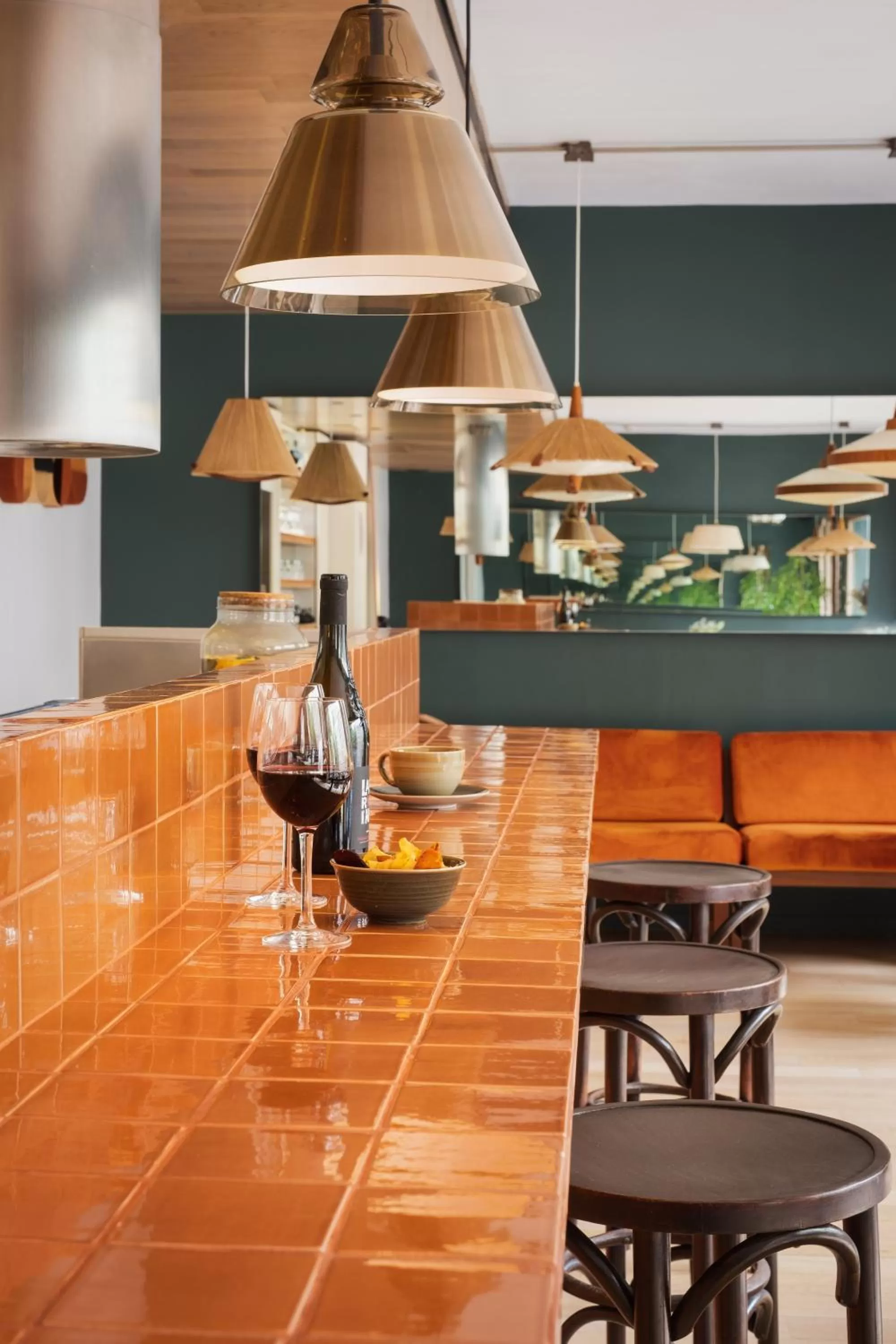 Lounge or bar in Hôtel Cabane - Orso Hotels