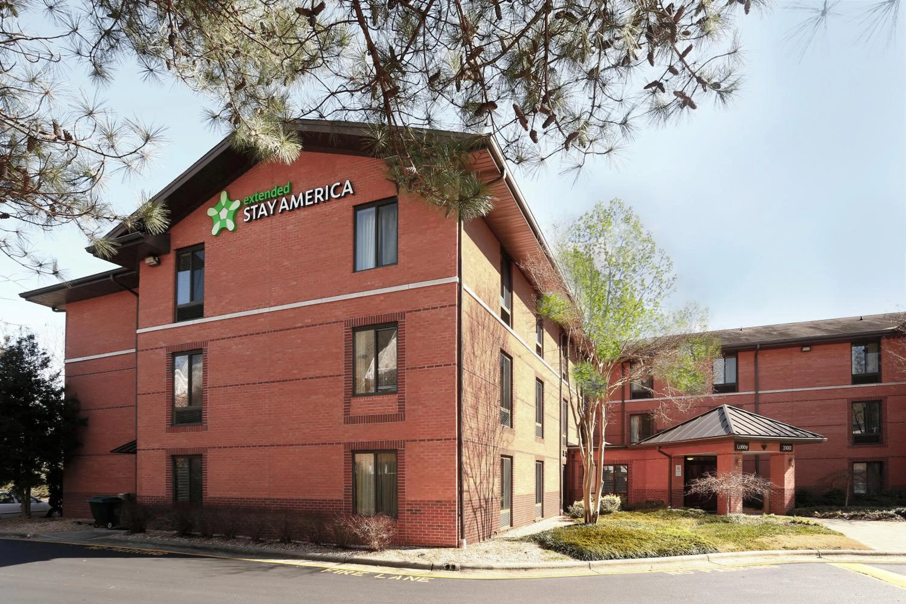 Property building in Extended Stay America Select Suites - Raleigh - Cary - Regency Parkway South