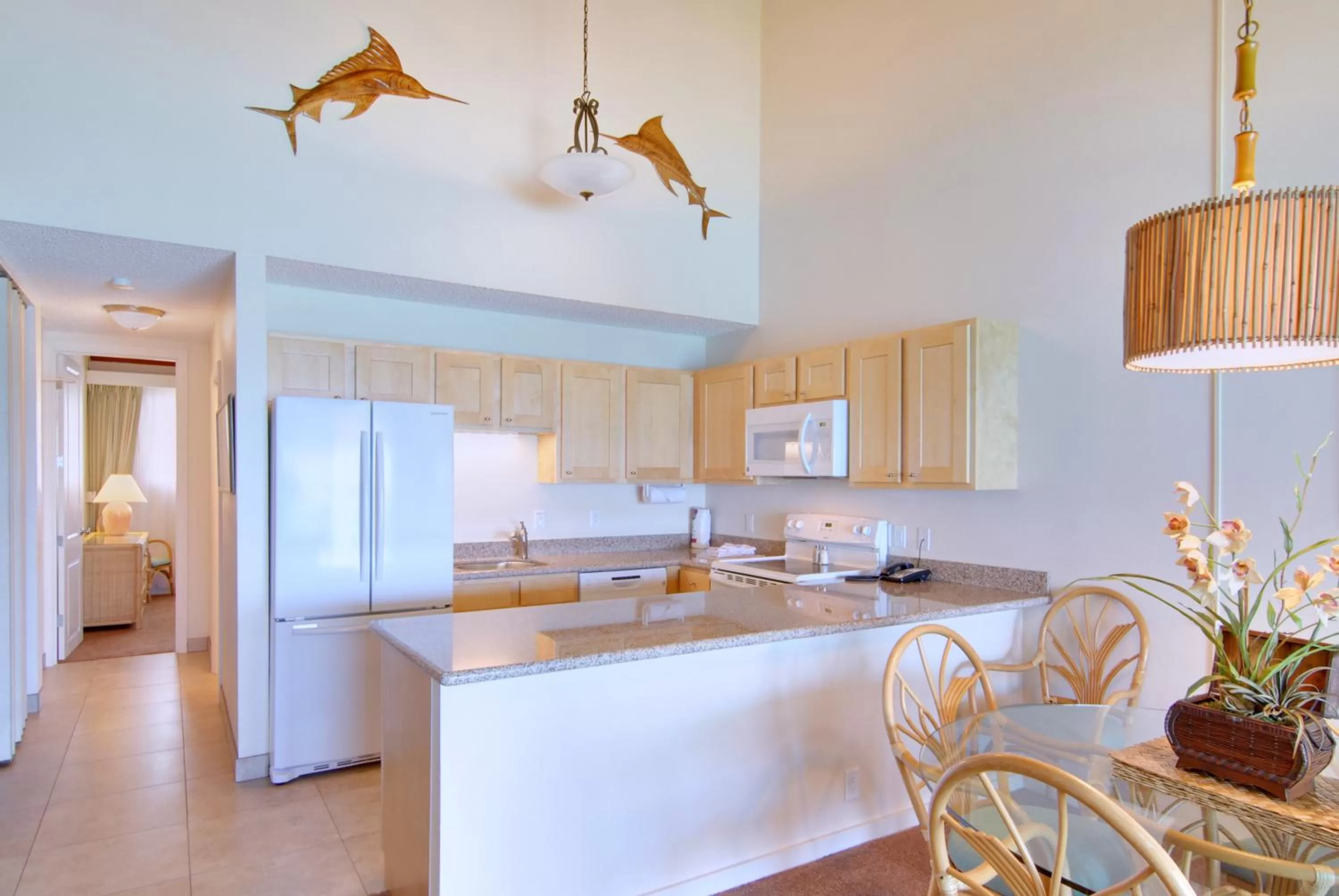Kitchen or kitchenette, Kitchen/Kitchenette in Napili Sunset Beach Front Resort