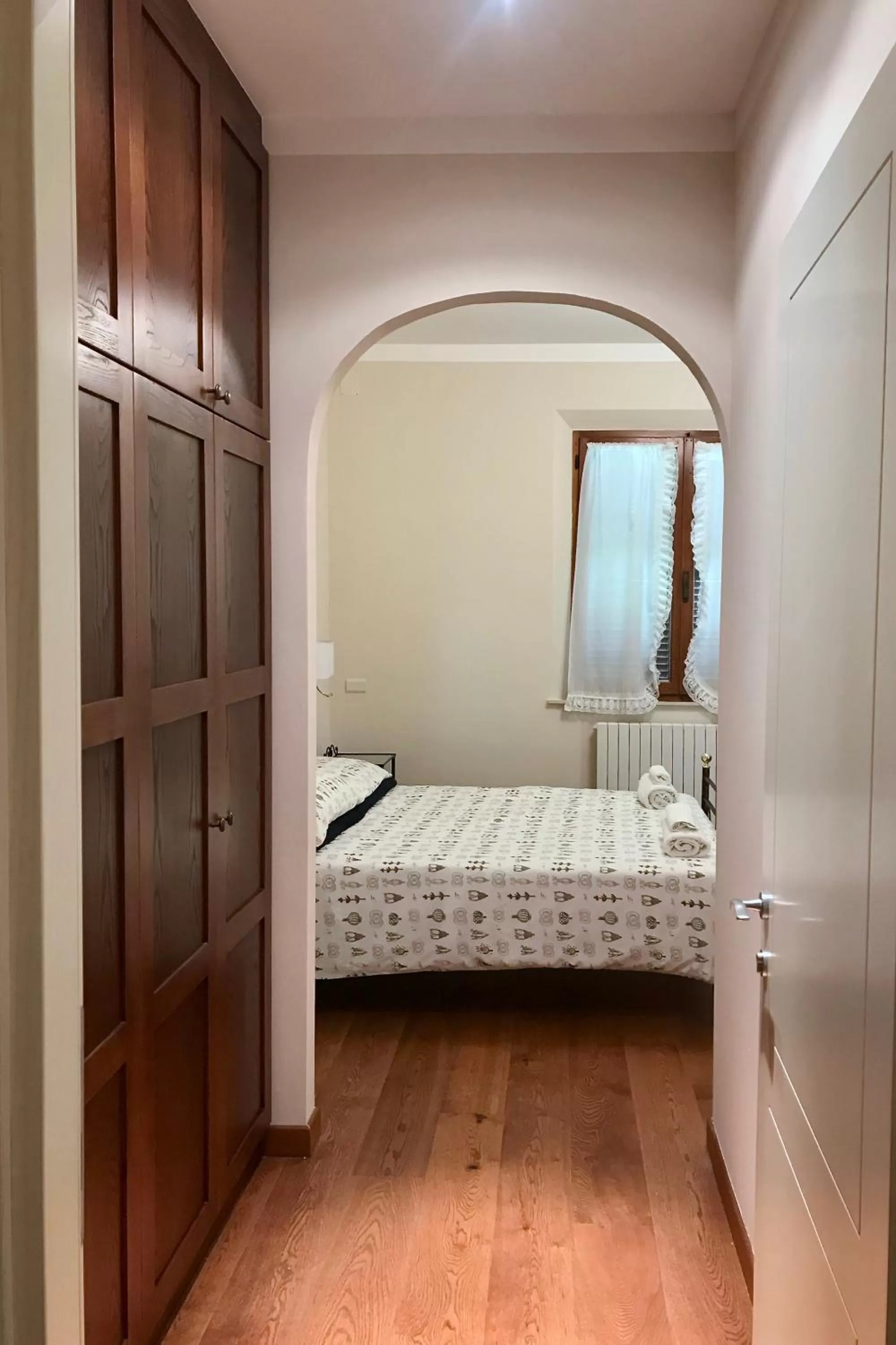 Double Room in The Grapevine by MANVI