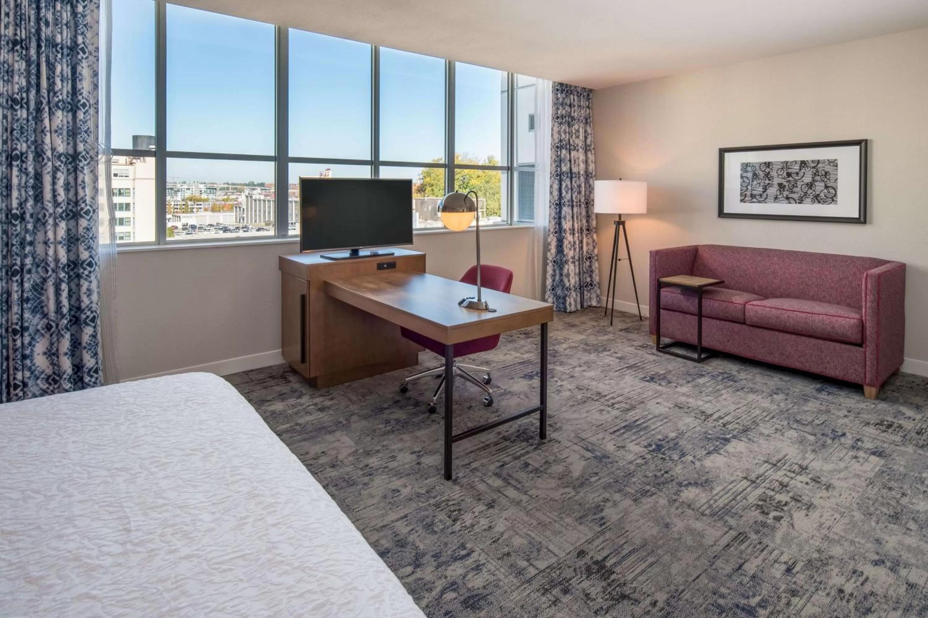 Bedroom, Bed in Hampton Inn And Suites By Hilton Portland-Pearl District