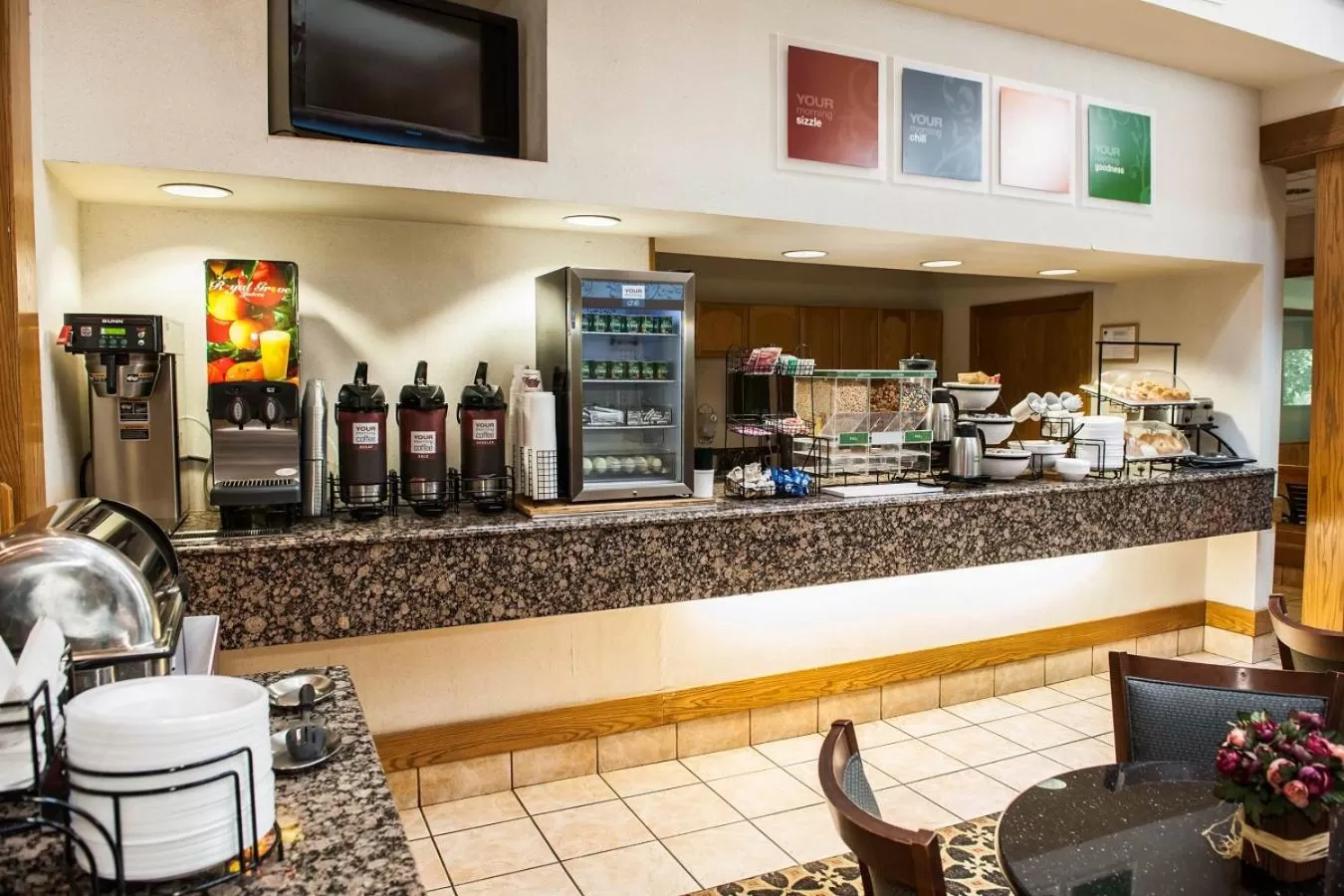 Restaurant/places to eat in Baymont by Wyndham Franklin