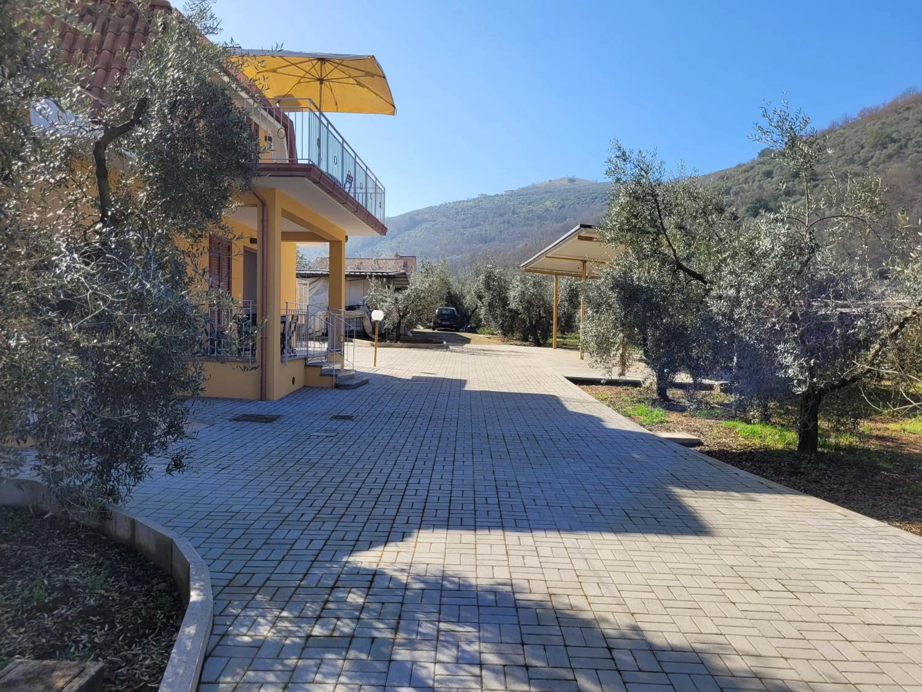 Alloggio turistico Magnifico Alessandro Valle Bernardo 04025 Lenola nei pressi di Fondi LT