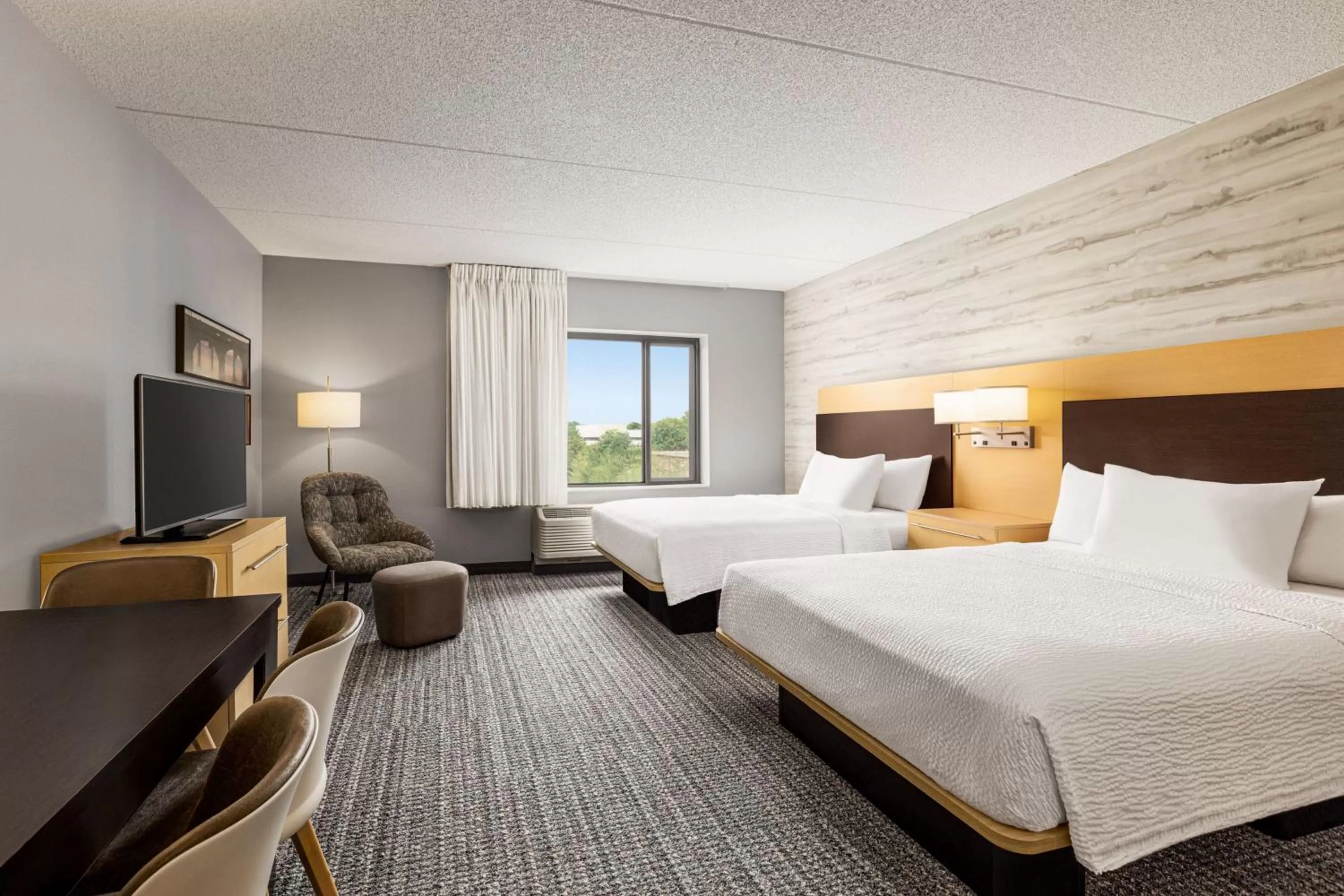 Photo of the whole room, Bed in TownePlace Suites by Marriott Harrisburg West/Mechanicsburg