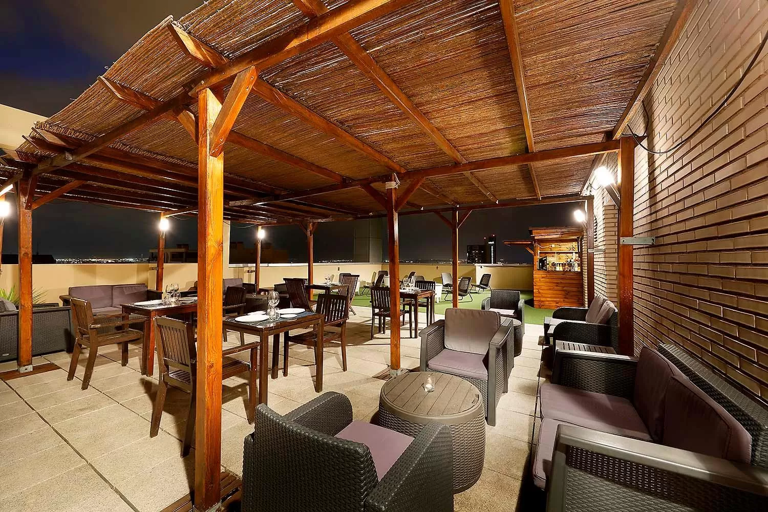 Restaurant/places to eat in Eurostars Gran Valencia