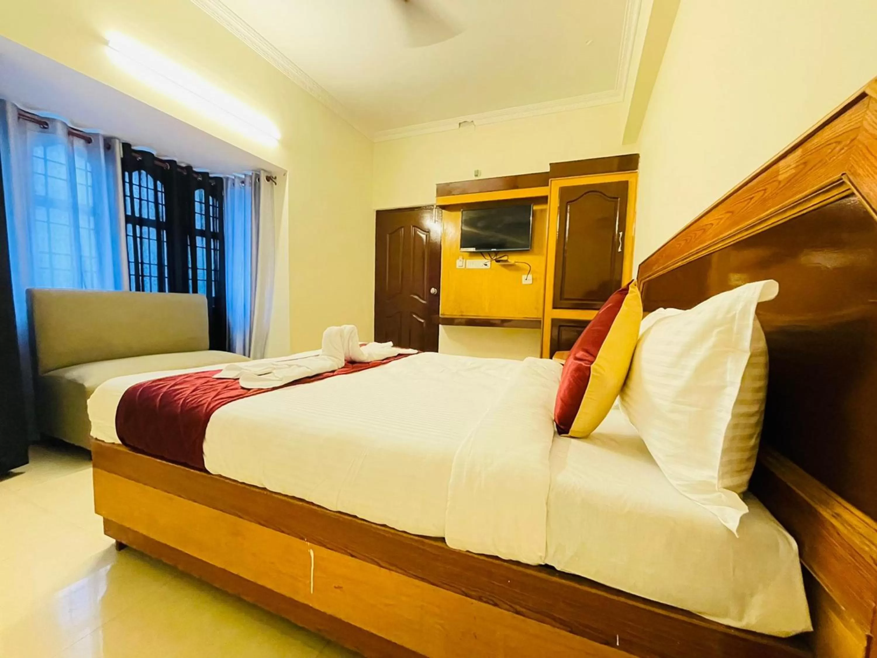 Bed in Half Moon Inn