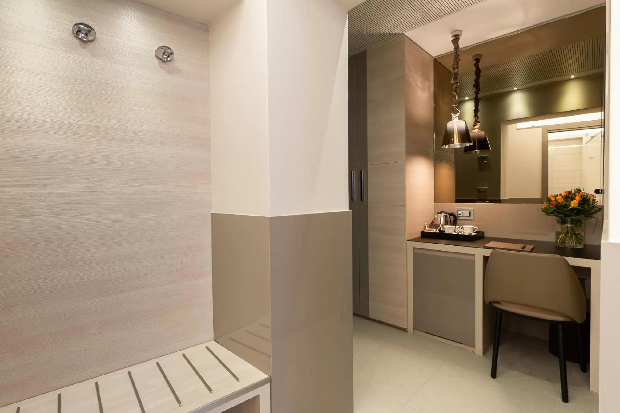 Seating area in Harry's Bar Trevi Hotel & Restaurant