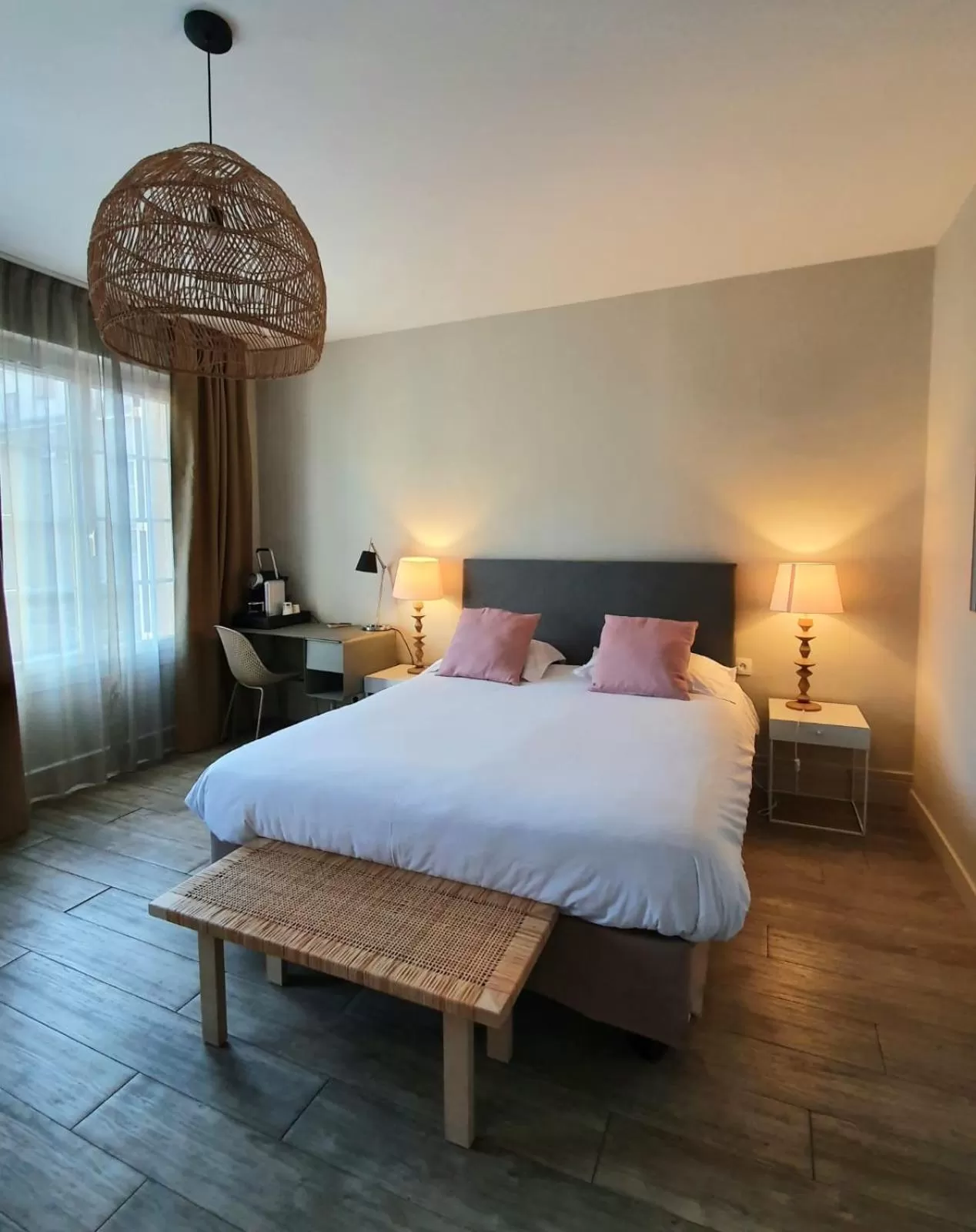 Coffee/tea facilities, Bed in Logis Hôtel Marguerite