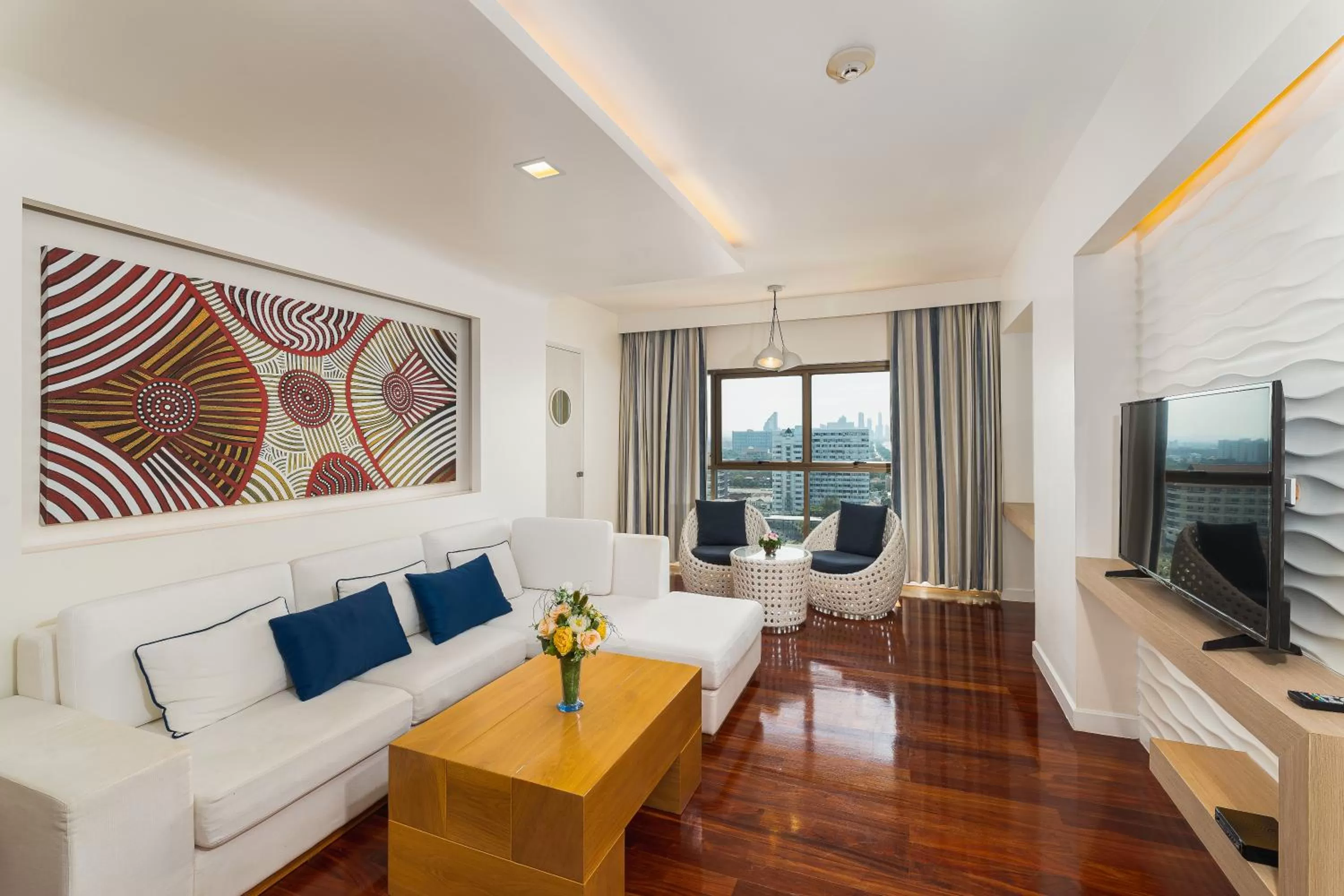 Jomtien Palm Beach Hotel and Resort