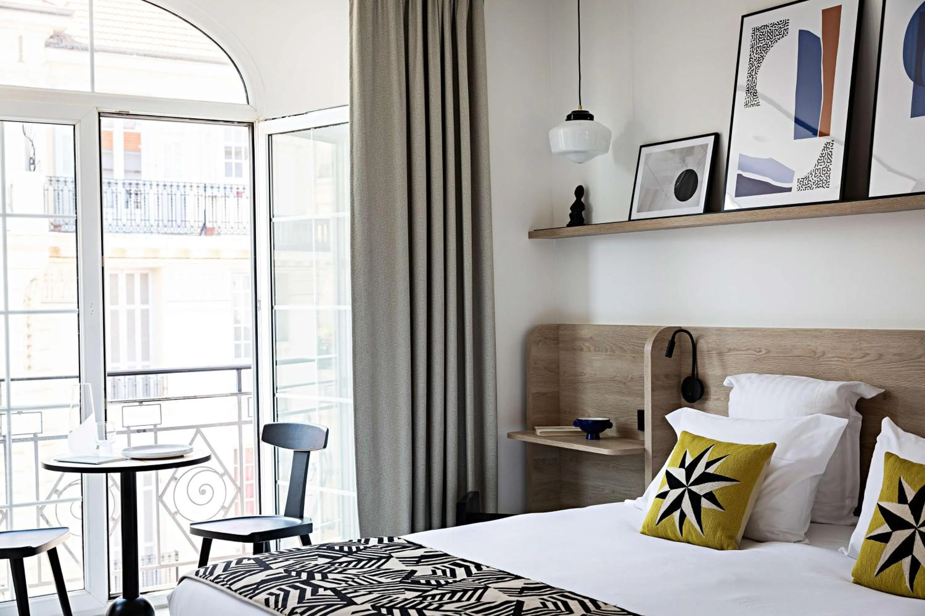 Photo of the whole room, Bed in Le Riviera Collection, Signature Collection by Best Western