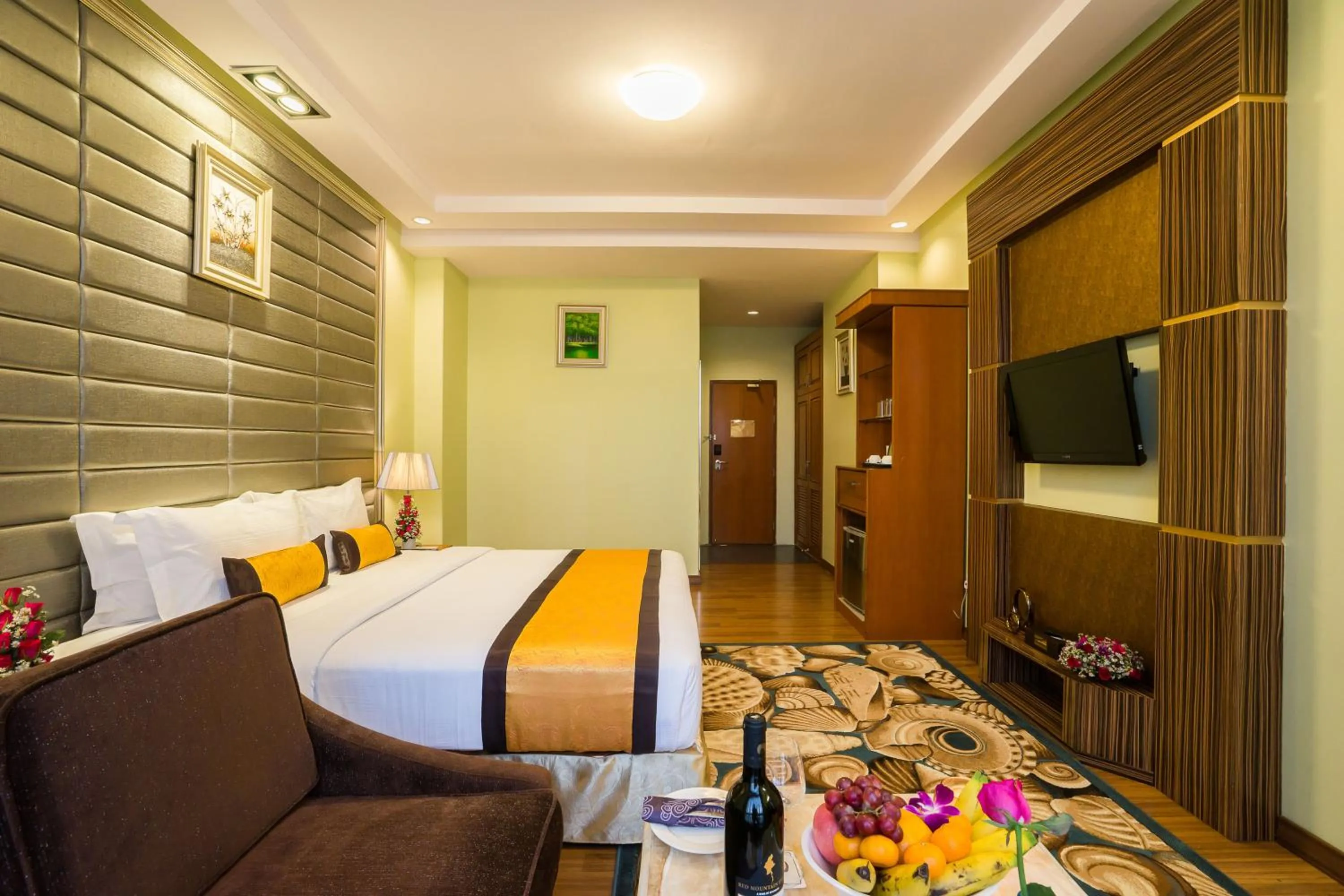 Bedroom in Best Western Green Hill Hotel