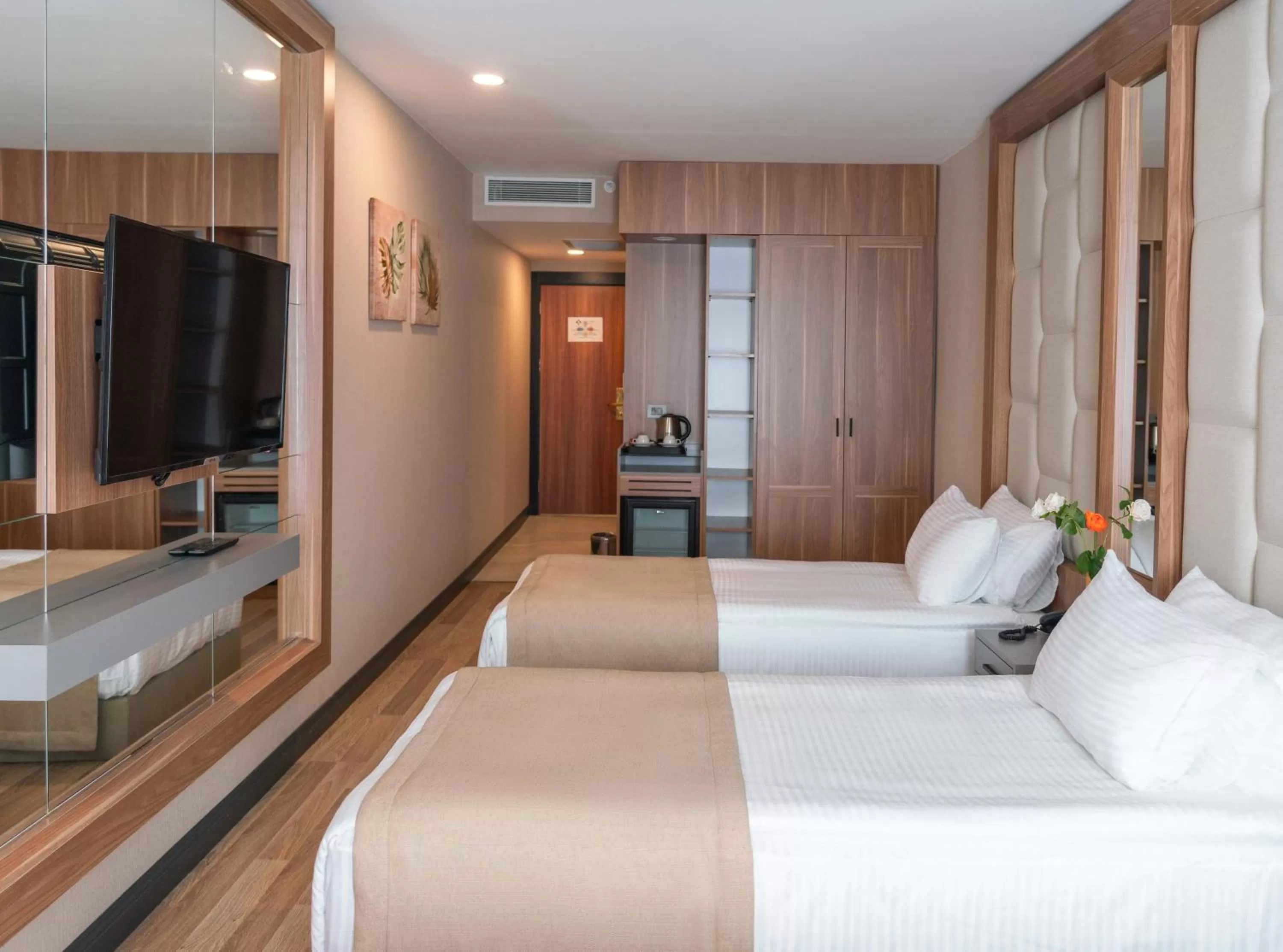 Photo of the whole room, Bed in Four Sides Taksim Lion Hotel&Spa