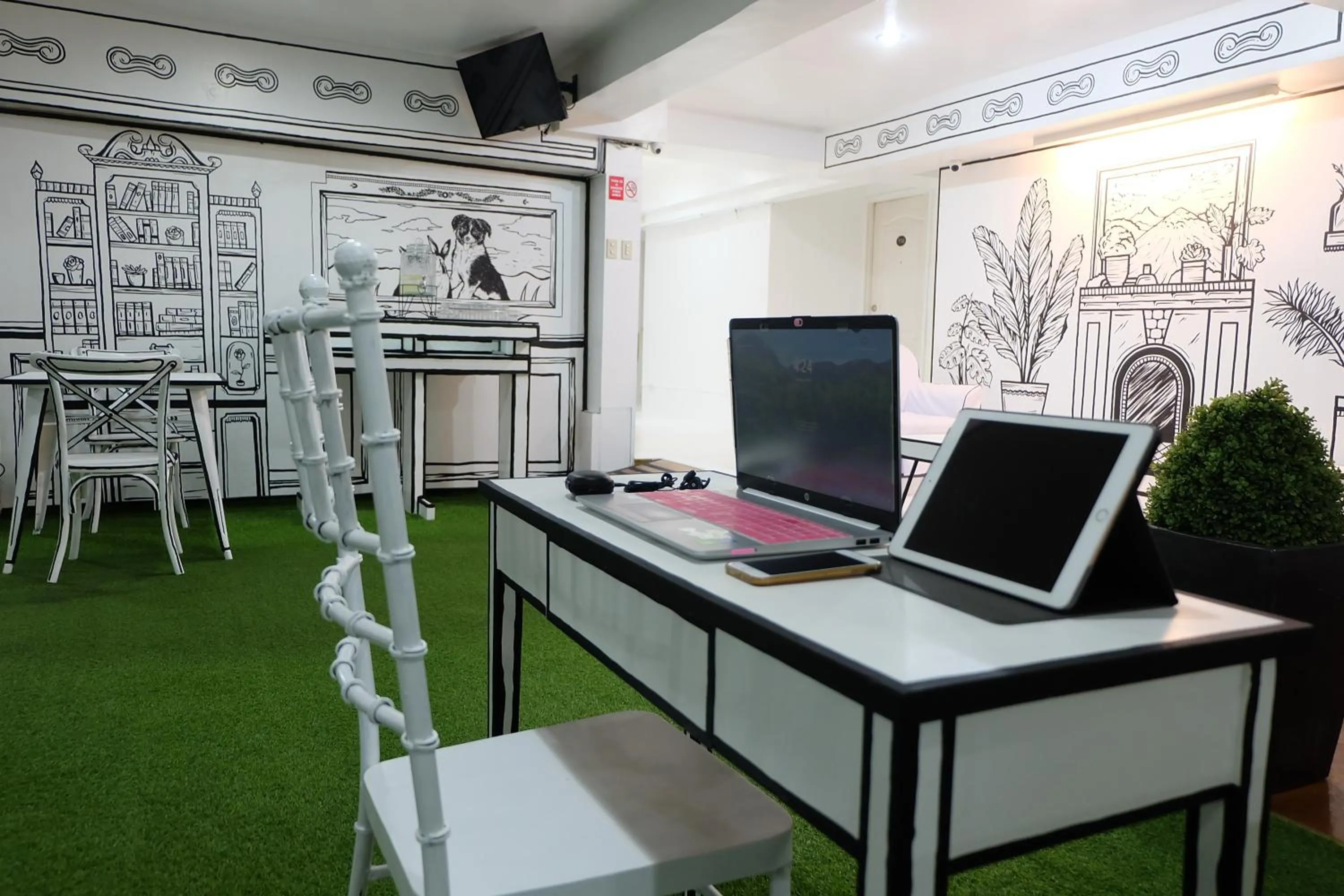 Decorative detail in Spaces Hotel Makati